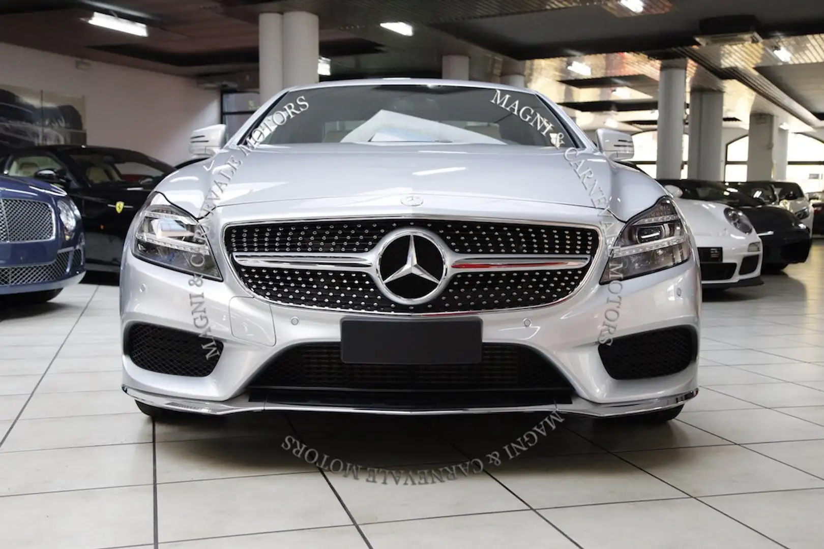Mercedes-Benz CLS 350 D|4 MATIC|AMG LINE|ASSETTO SPORTIVO|FARI LED|DVD Argento - 2