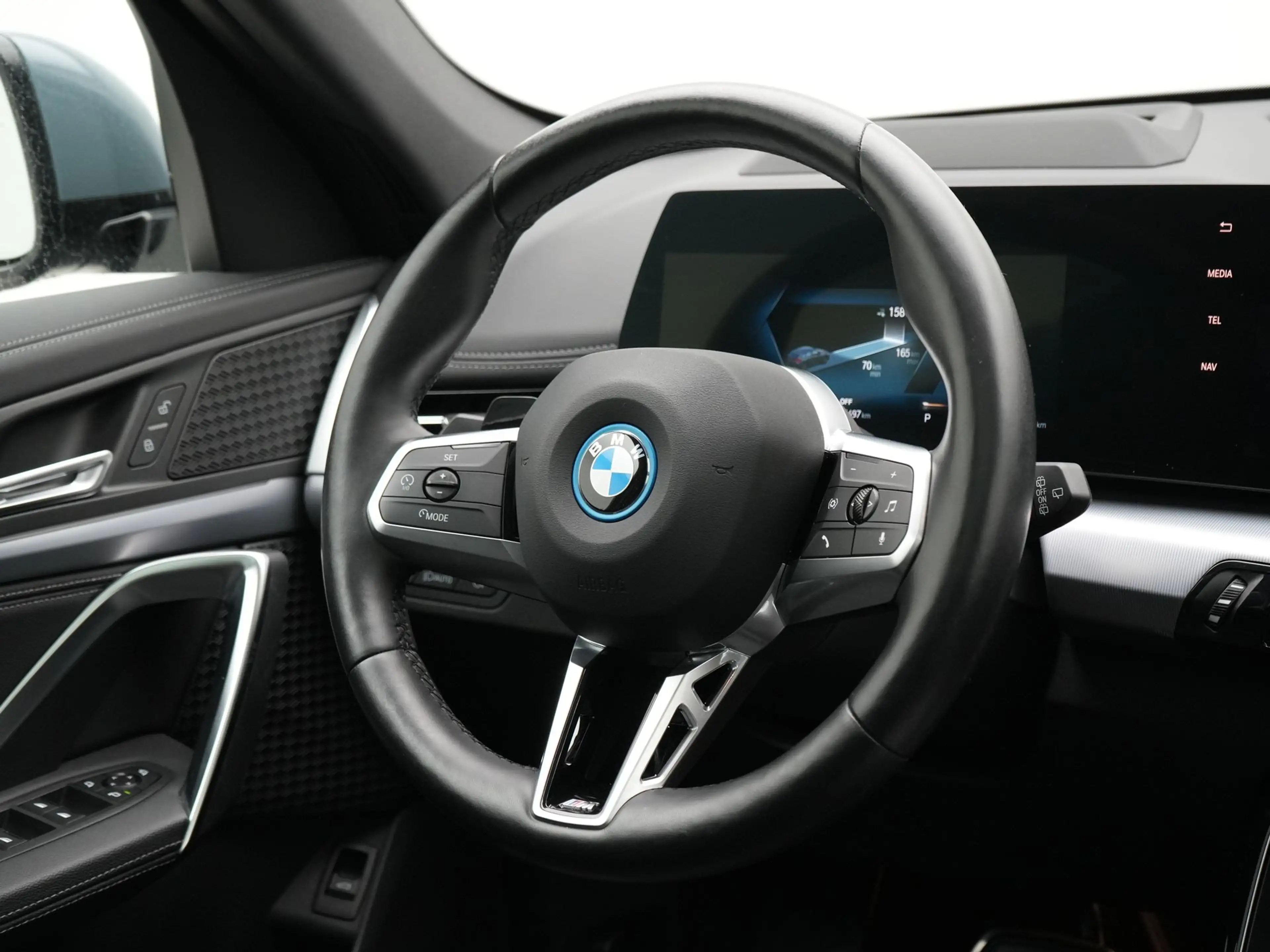 BMW iX1 xDrive30 Launch Edition 67 kWh Accu conditie 99% — photo 2