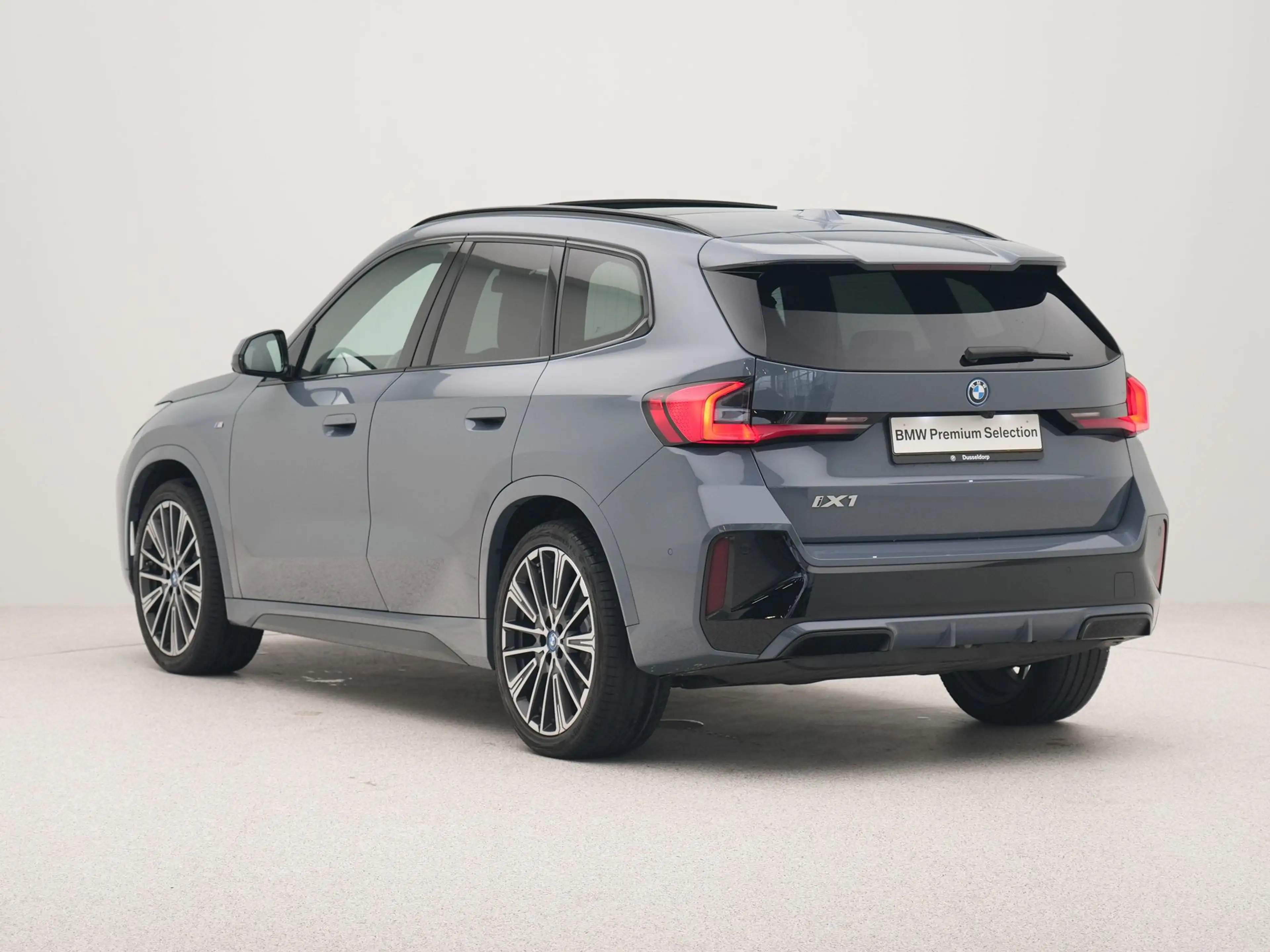 BMW iX1 xDrive30 Launch Edition 67 kWh Accu conditie 99% — photo 11