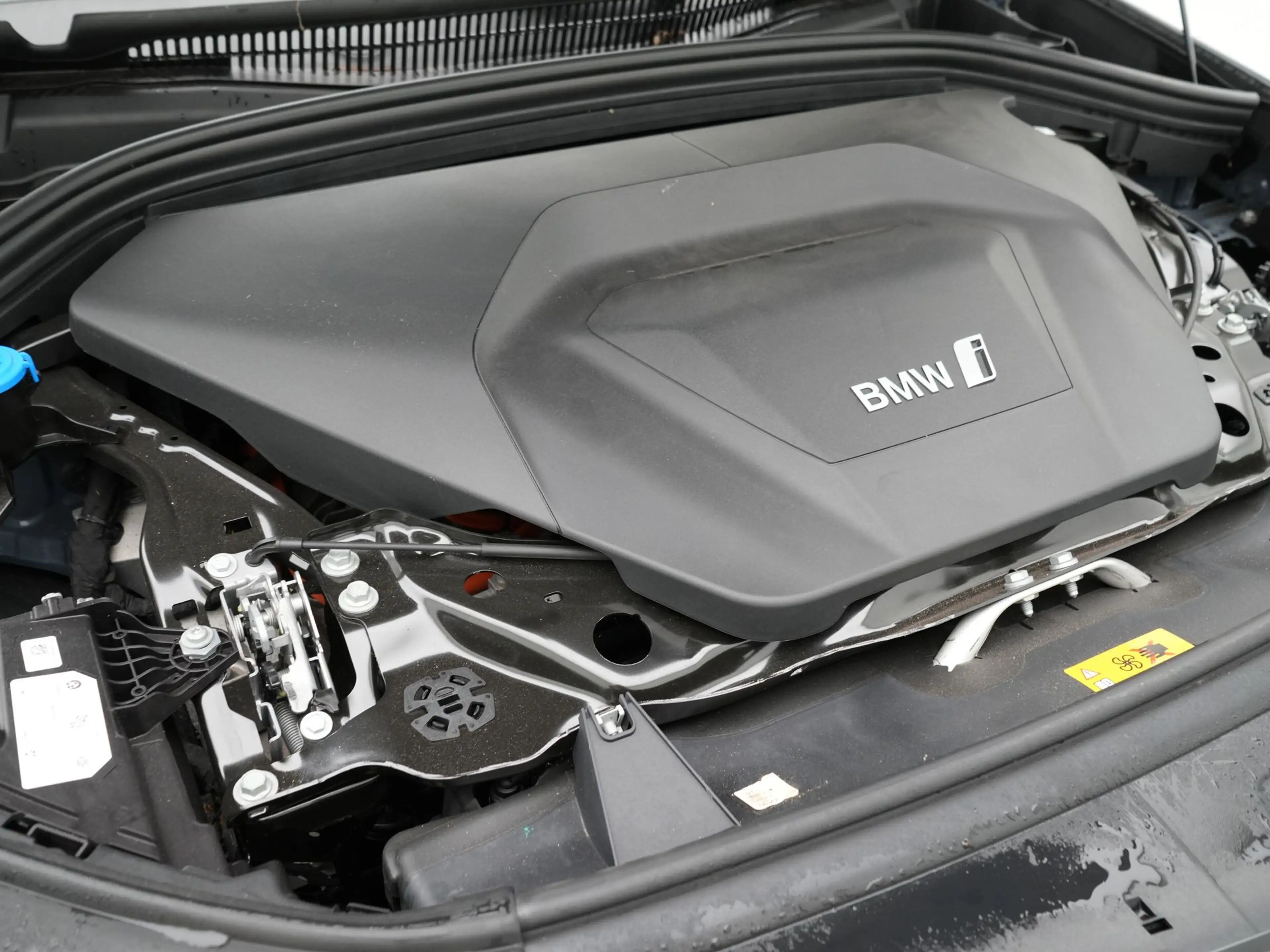 BMW iX1 xDrive30 Launch Edition 67 kWh Accu conditie 99% — photo 4