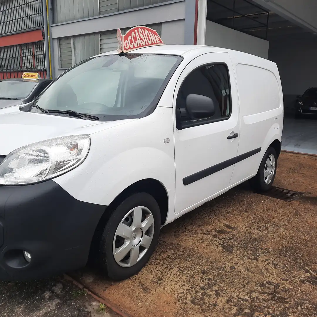 Nissan NV250 - 2