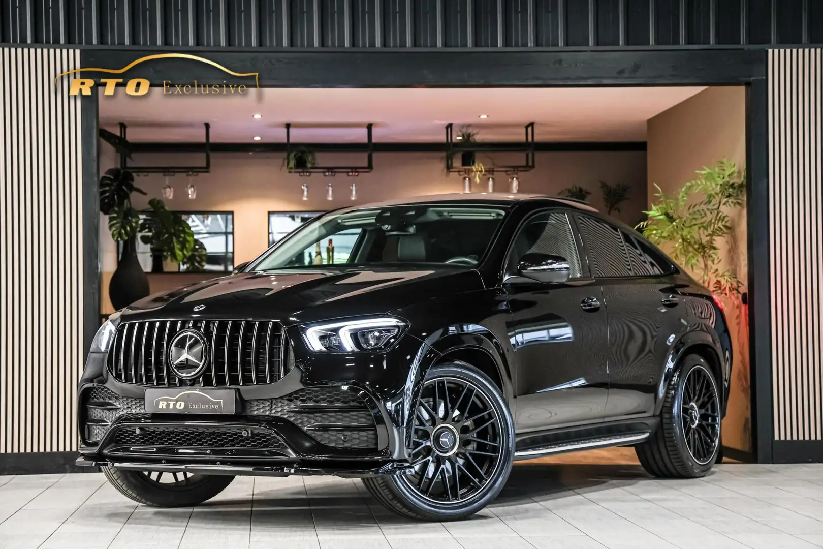 Mercedes-Benz GLE 350 Coupé e 4MATIC AMG|Pano|Burmester|22'' Schwarz - 1
