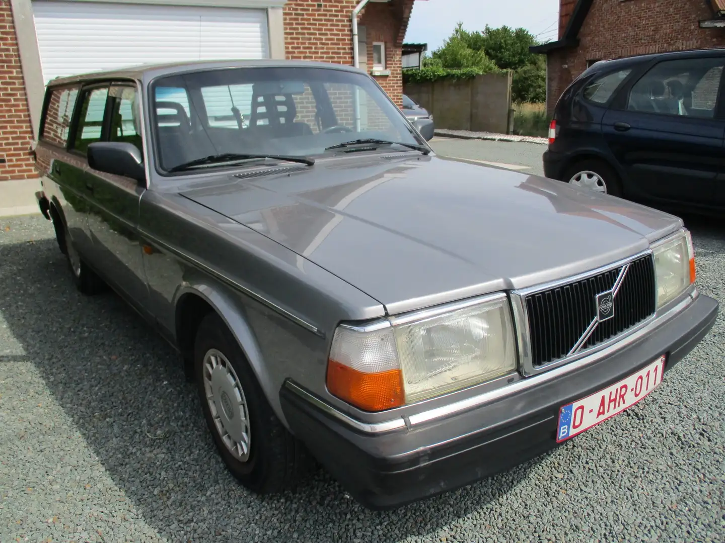 Volvo 240 240 GL Family Edition Gris - 2