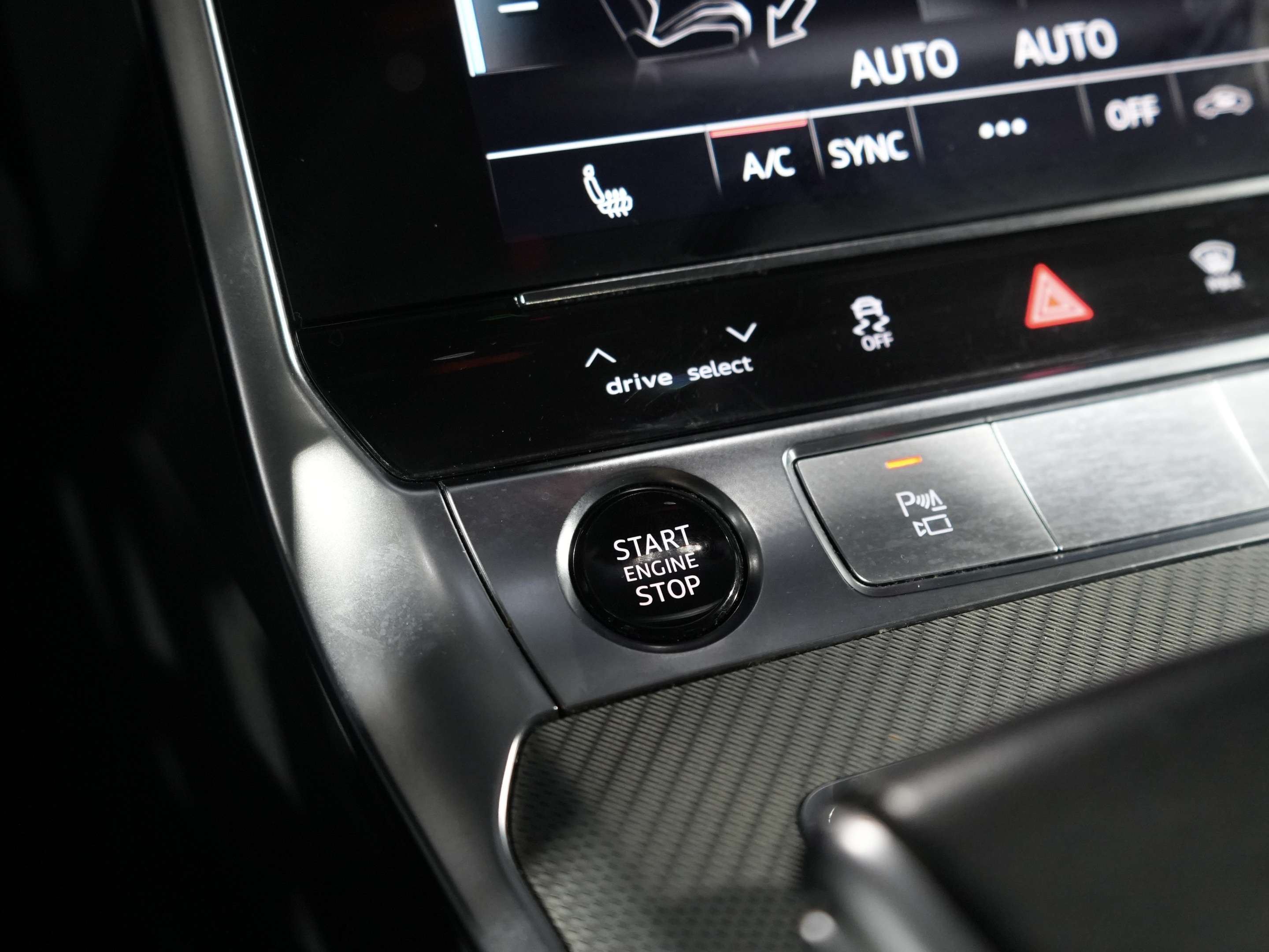 2021 Audi A6 Premium/ S LINE/ROOF/CARPLAY/DRIVE ASSIST/PARK AID thumb 26
