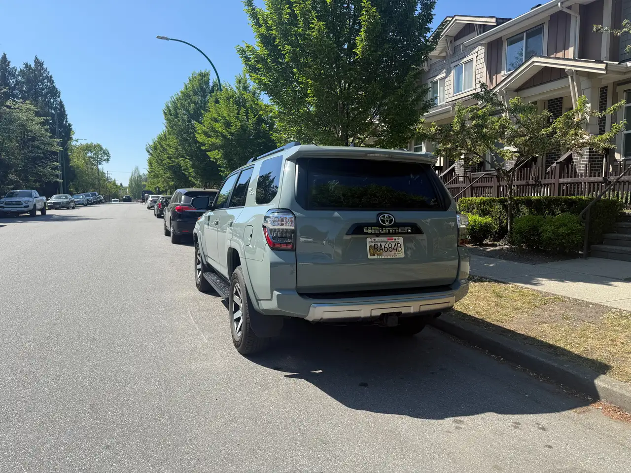 Toyota 4-Runner снимка Toyota 4-Runner