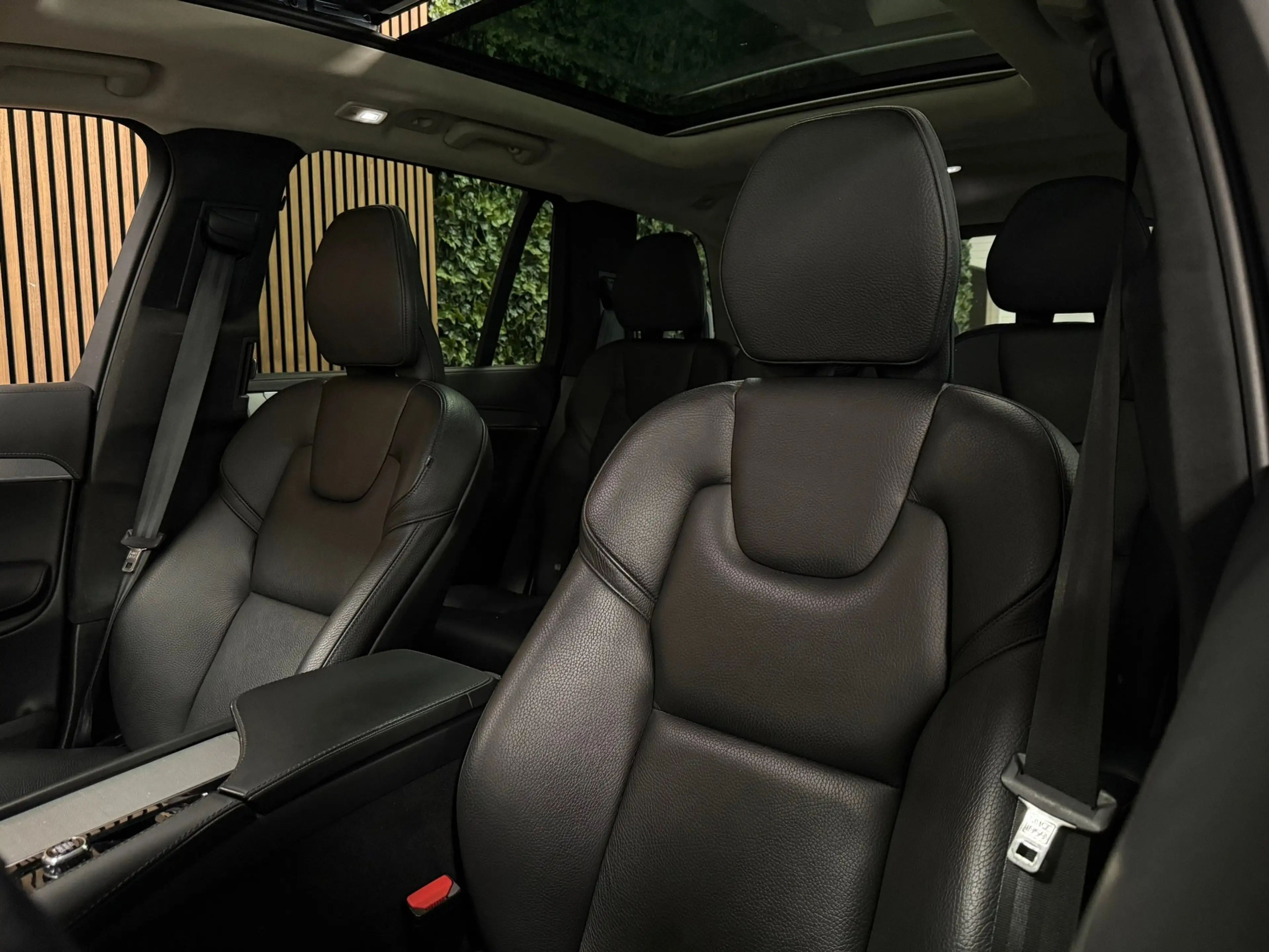 Volvo XC90 T8 AWD Recharge Ultra Ultimate Bright | Bowers & W — photo 21