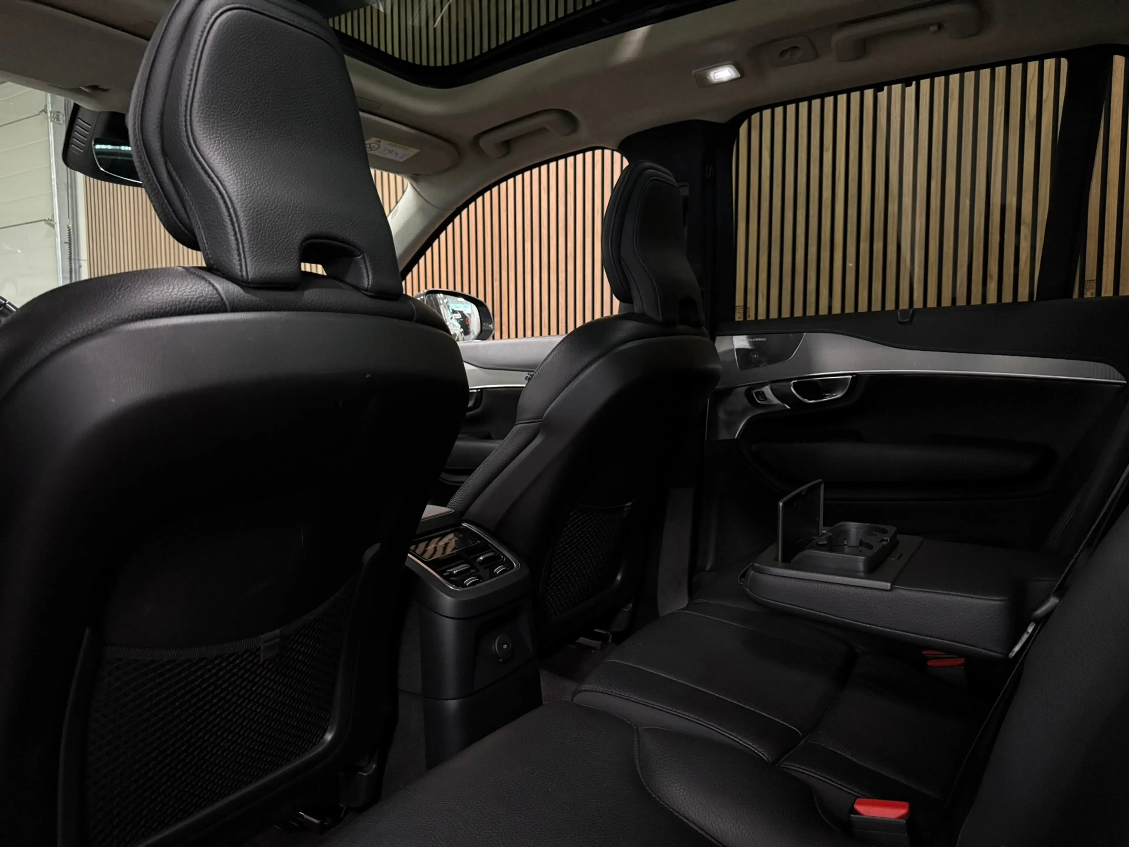 Volvo XC90 T8 AWD Recharge Ultra Ultimate Bright | Bowers & W — photo 16