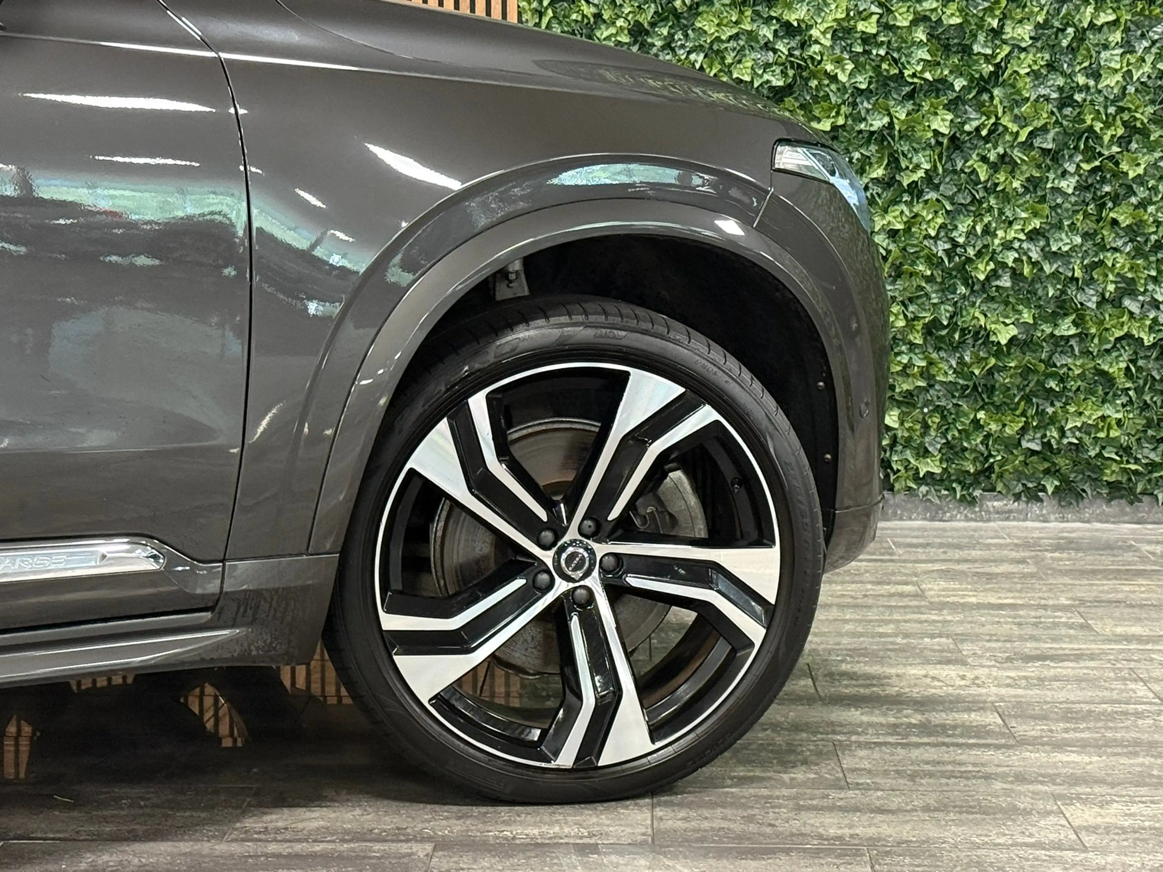 Volvo XC90 T8 AWD Recharge Ultra Ultimate Bright | Bowers & W — photo 4