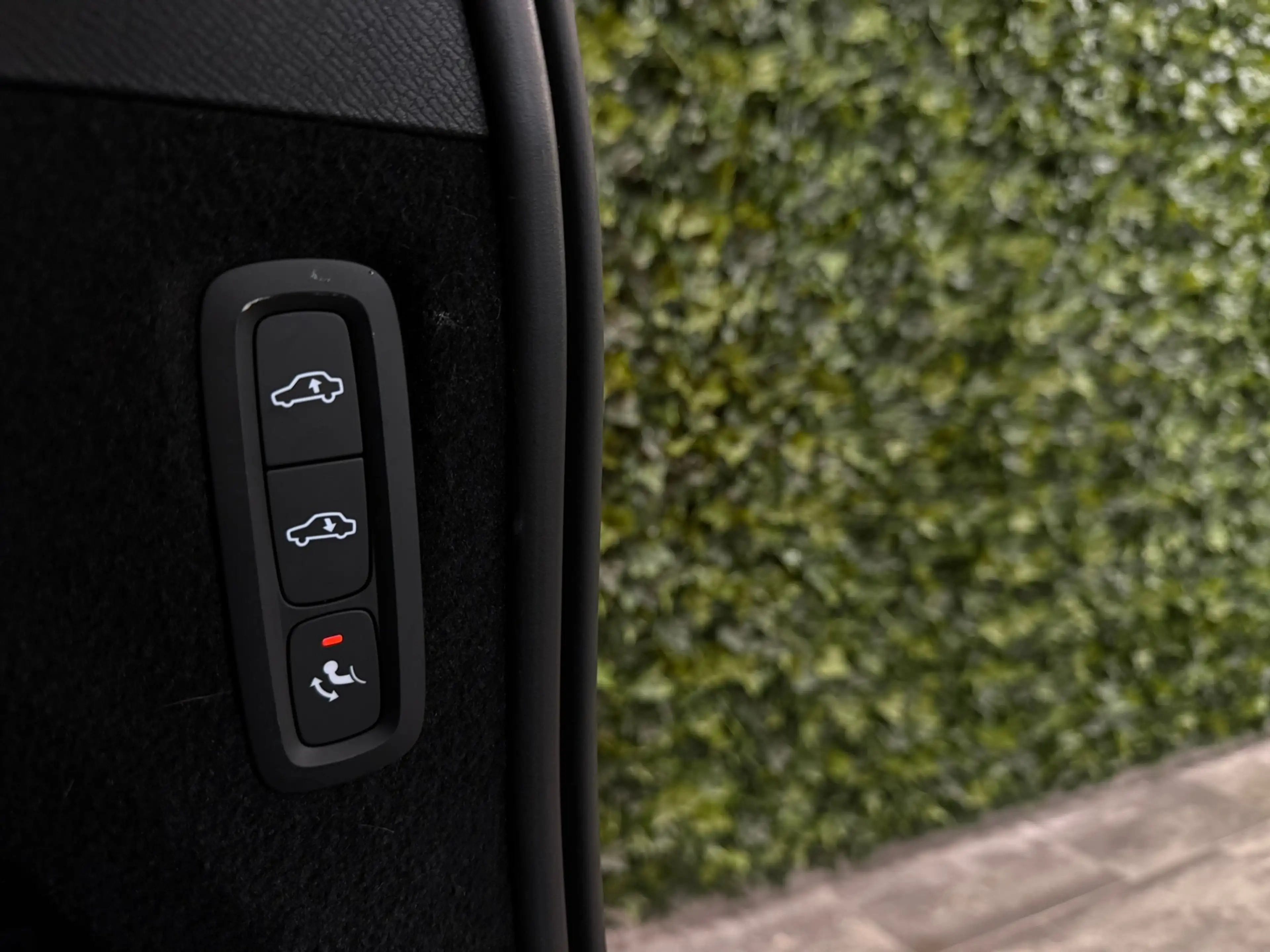 Volvo XC90 T8 AWD Recharge Ultra Ultimate Bright | Bowers & W — photo 13
