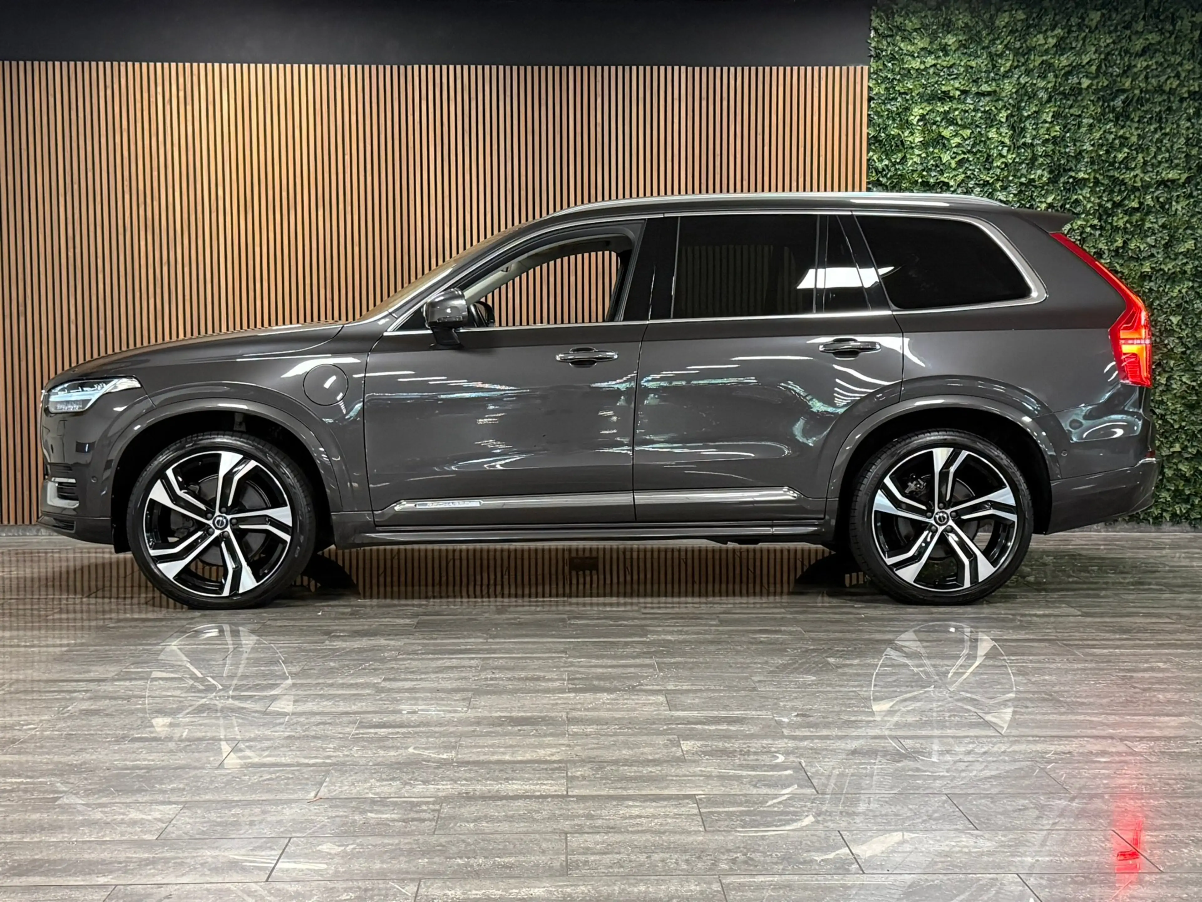 Volvo XC90 T8 AWD Recharge Ultra Ultimate Bright | Bowers & W — photo 5
