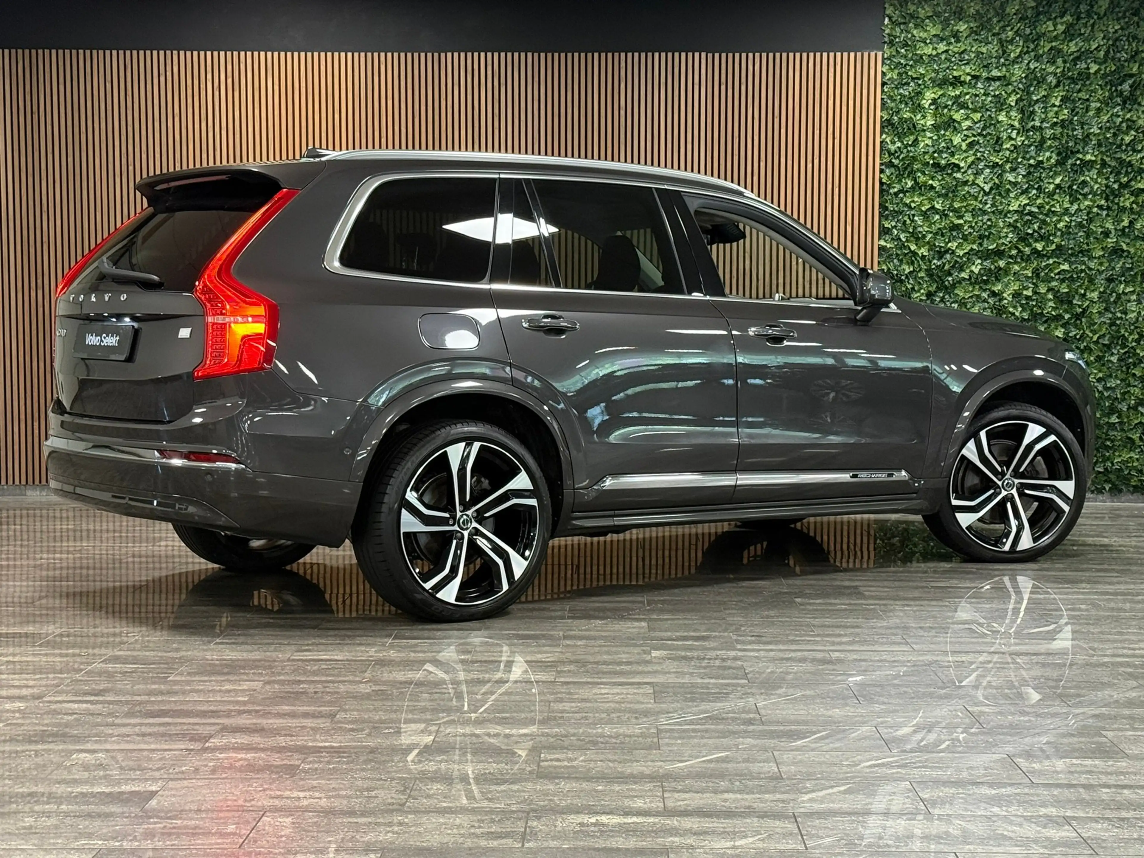 Volvo XC90 T8 AWD Recharge Ultra Ultimate Bright | Bowers & W — photo 3