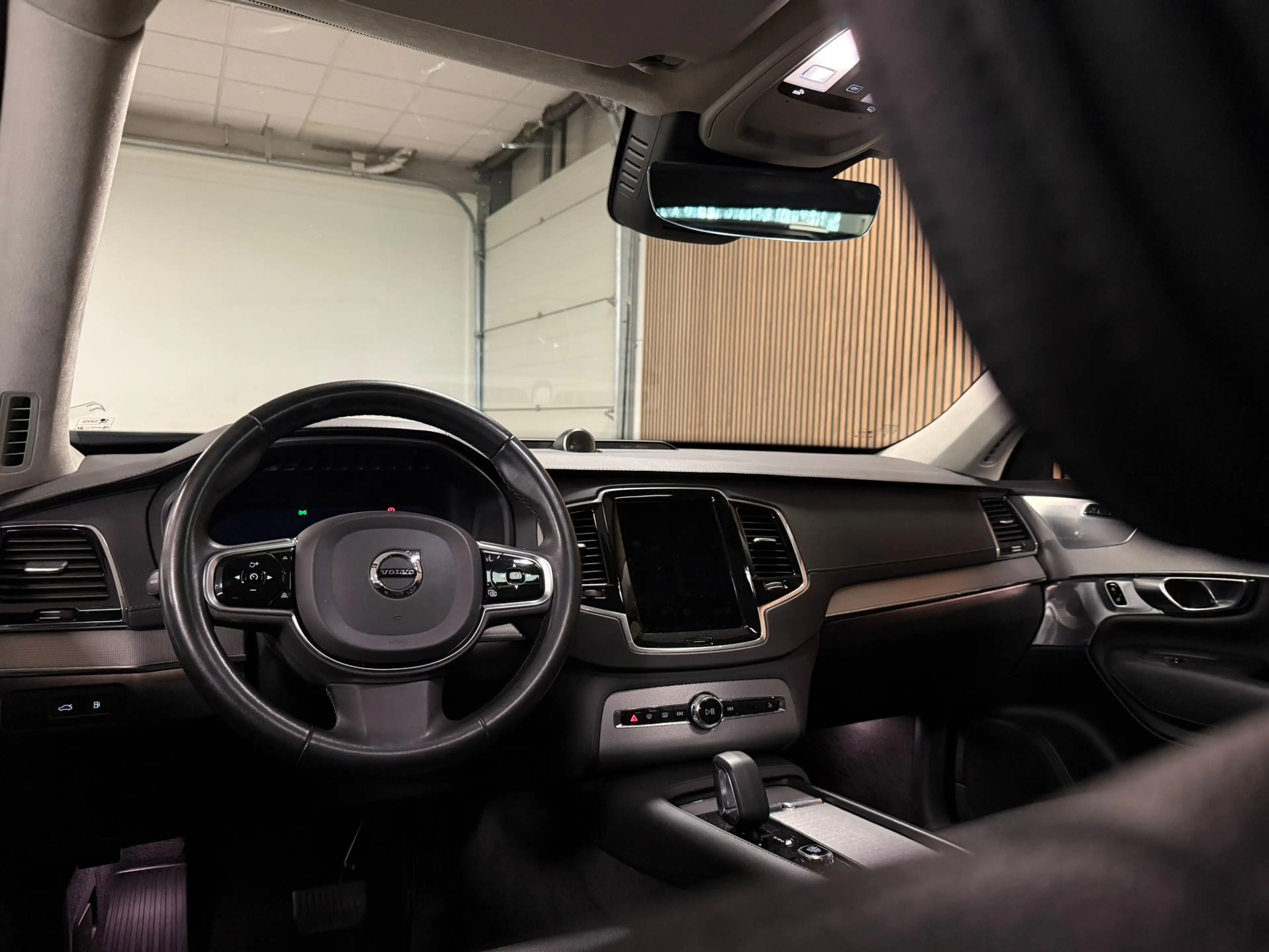 Volvo XC90 T8 AWD Recharge Ultra Ultimate Bright | Bowers & W — photo 19