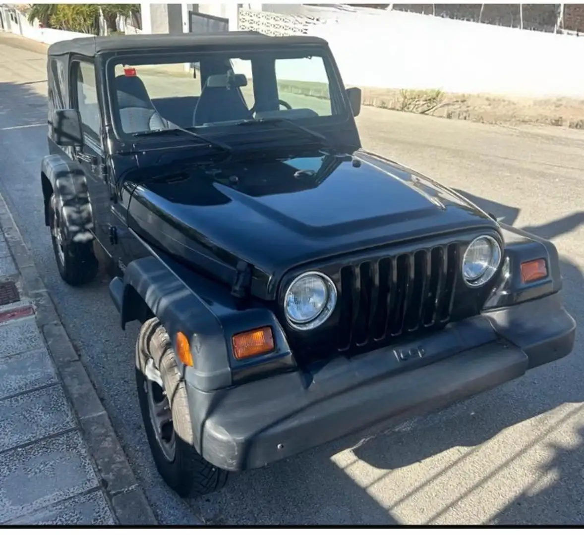Jeep Wrangler Wrangler 2.5 Soft Top Negro - 2
