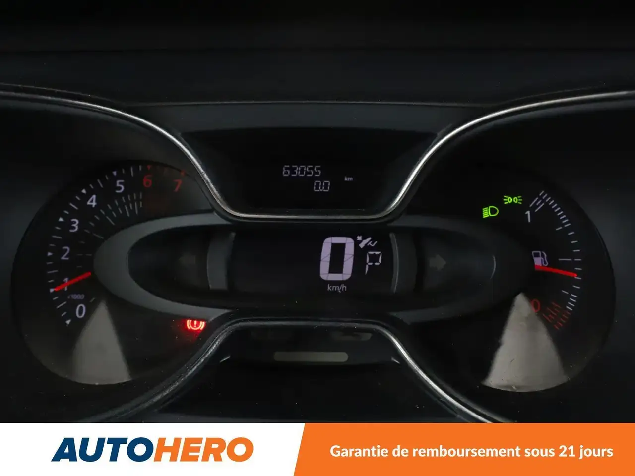 Renault Captur — photo 23