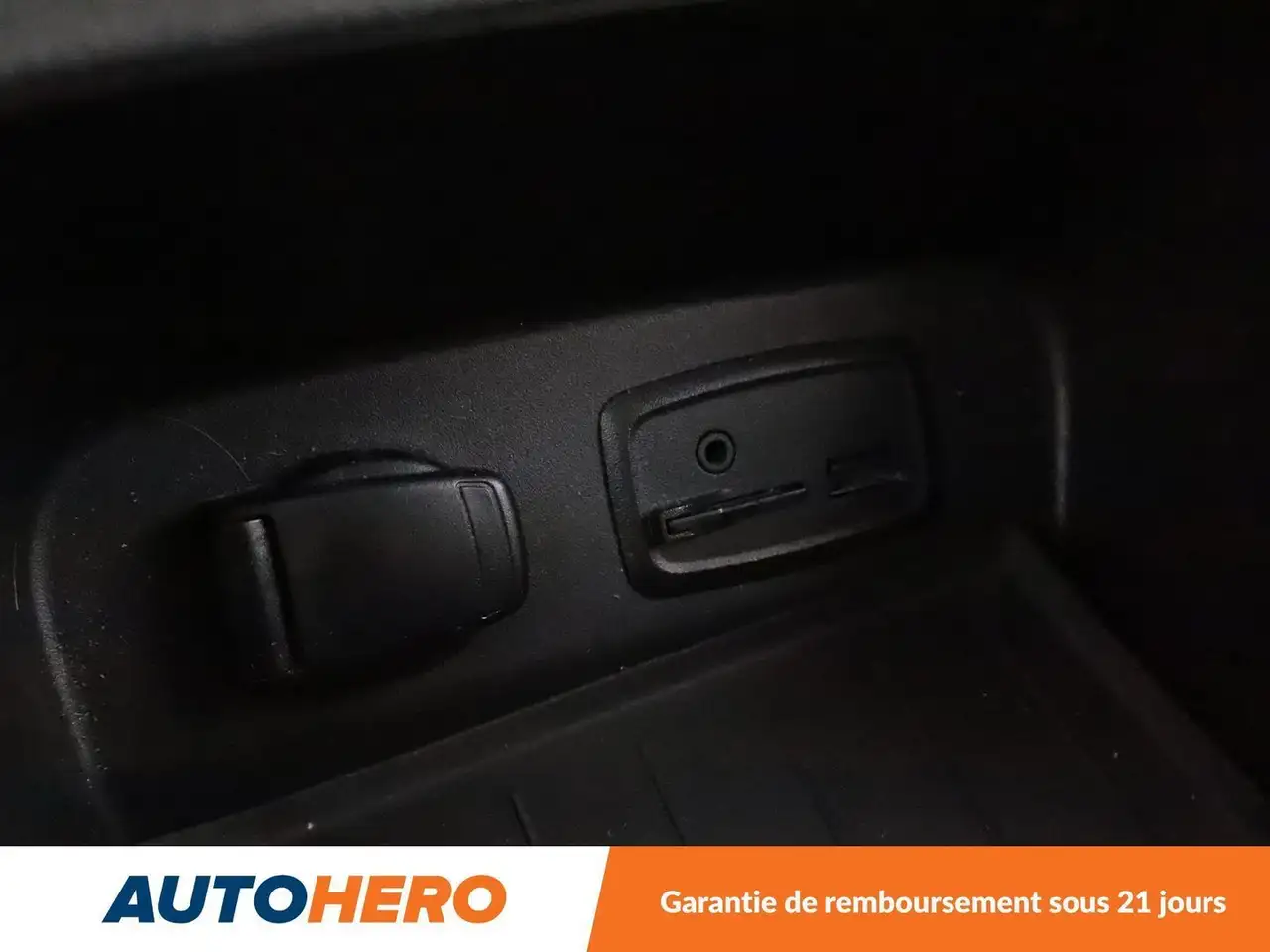 Renault Captur — photo 29
