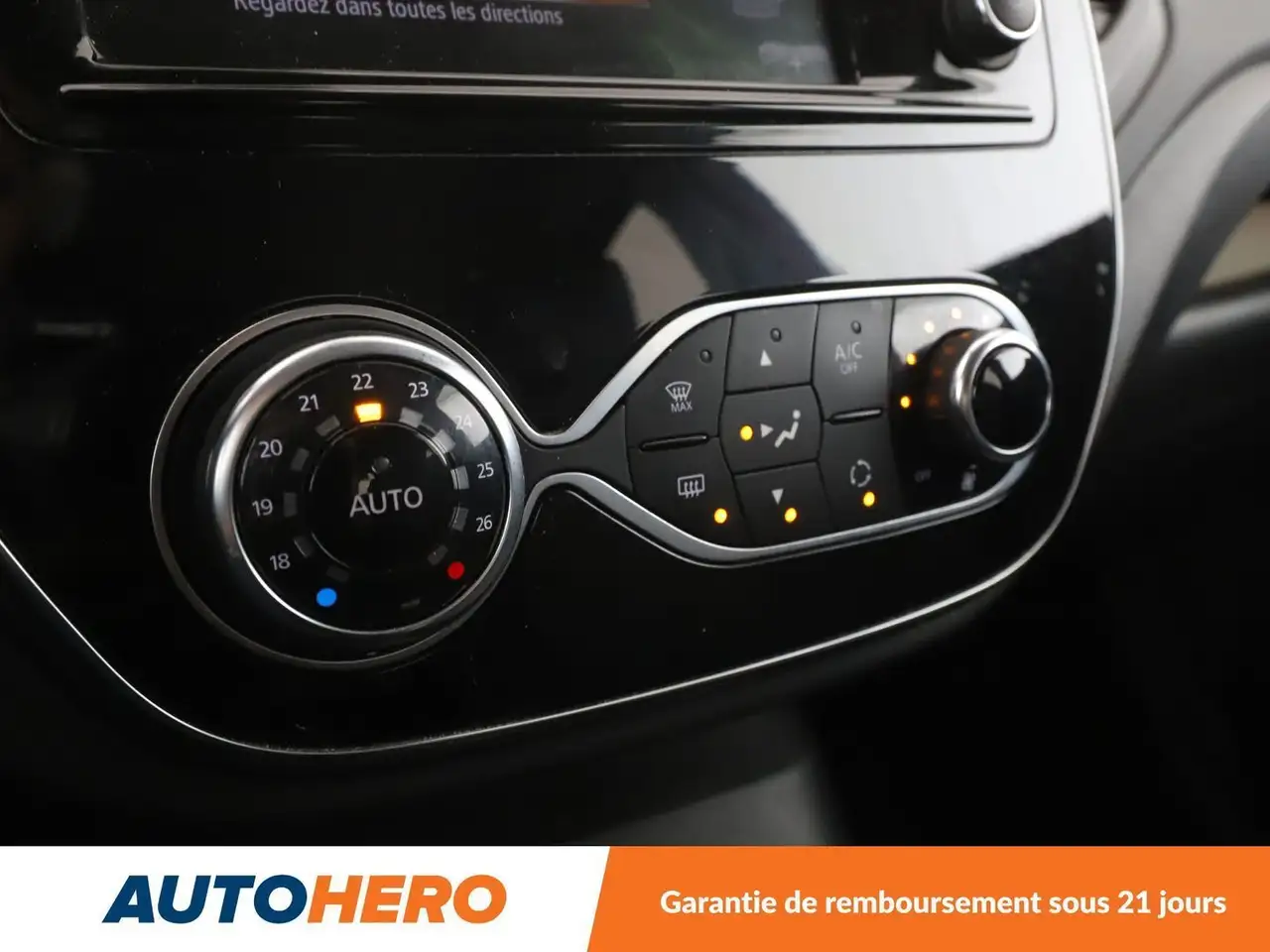 Renault Captur — photo 27