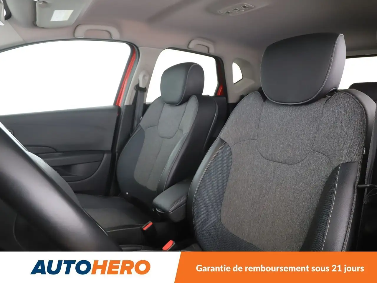 Renault Captur — photo 10