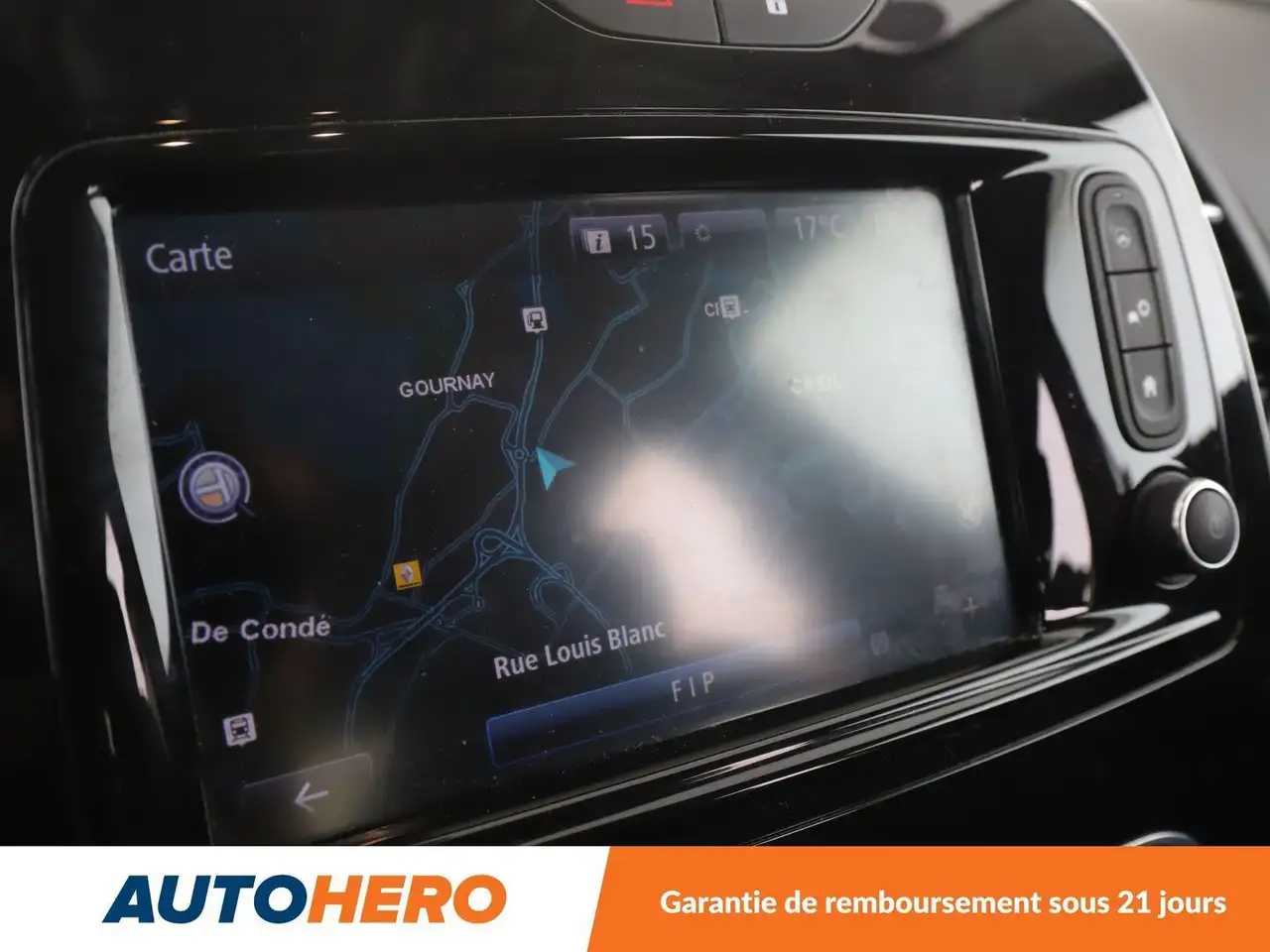 Renault Captur — photo 24