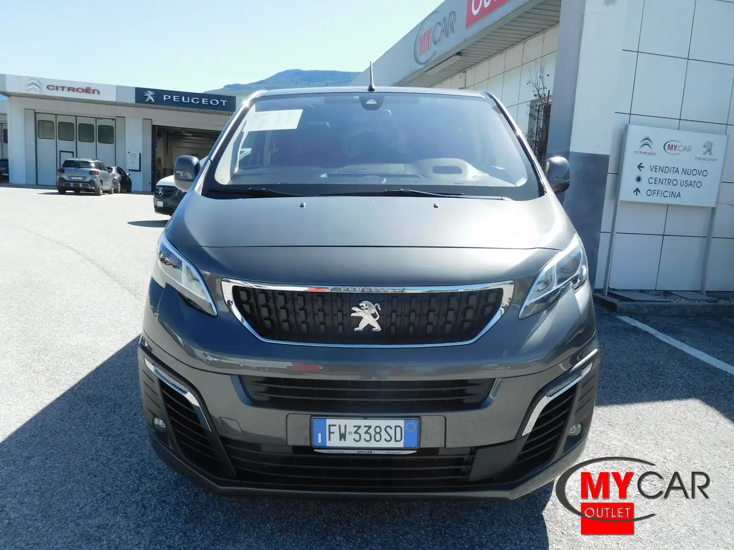 Peugeot Traveller BlueHDi 180cv S&S EAT8 Standard Allure Pack 8 POST Grigio - 2