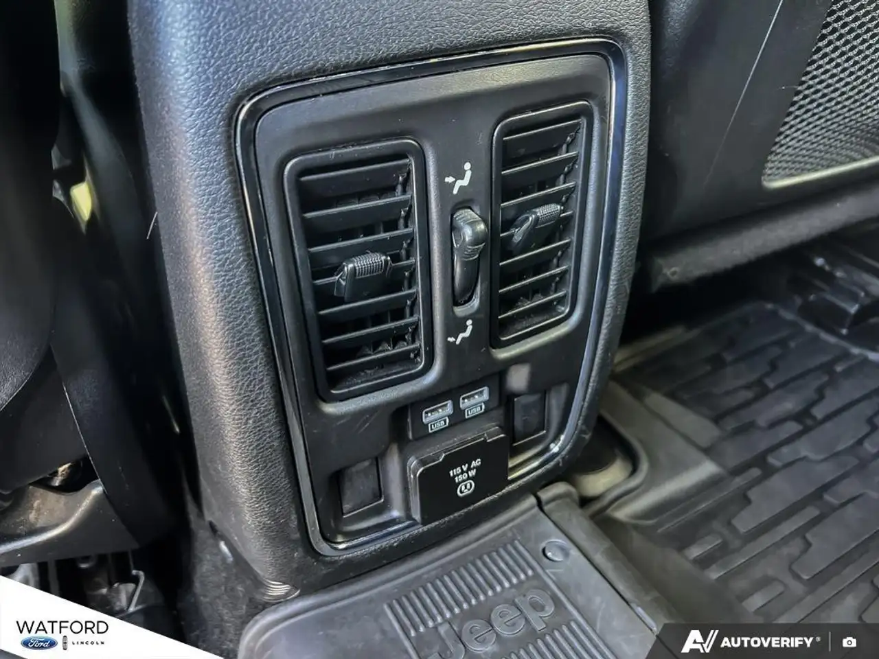 Jeep Cherokee fotografie Jeep Cherokee