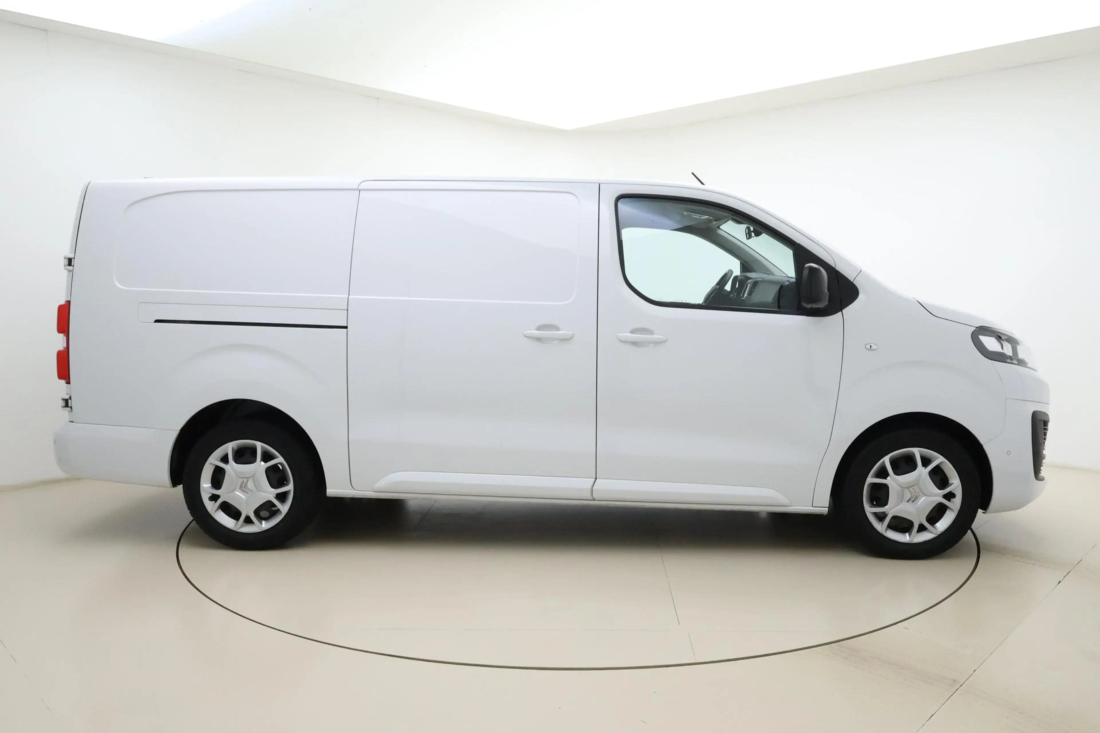 Citroen Jumpy 2.0 BlueHDI 145 L3 | Automaat | Navigatie | Airco — photo 9