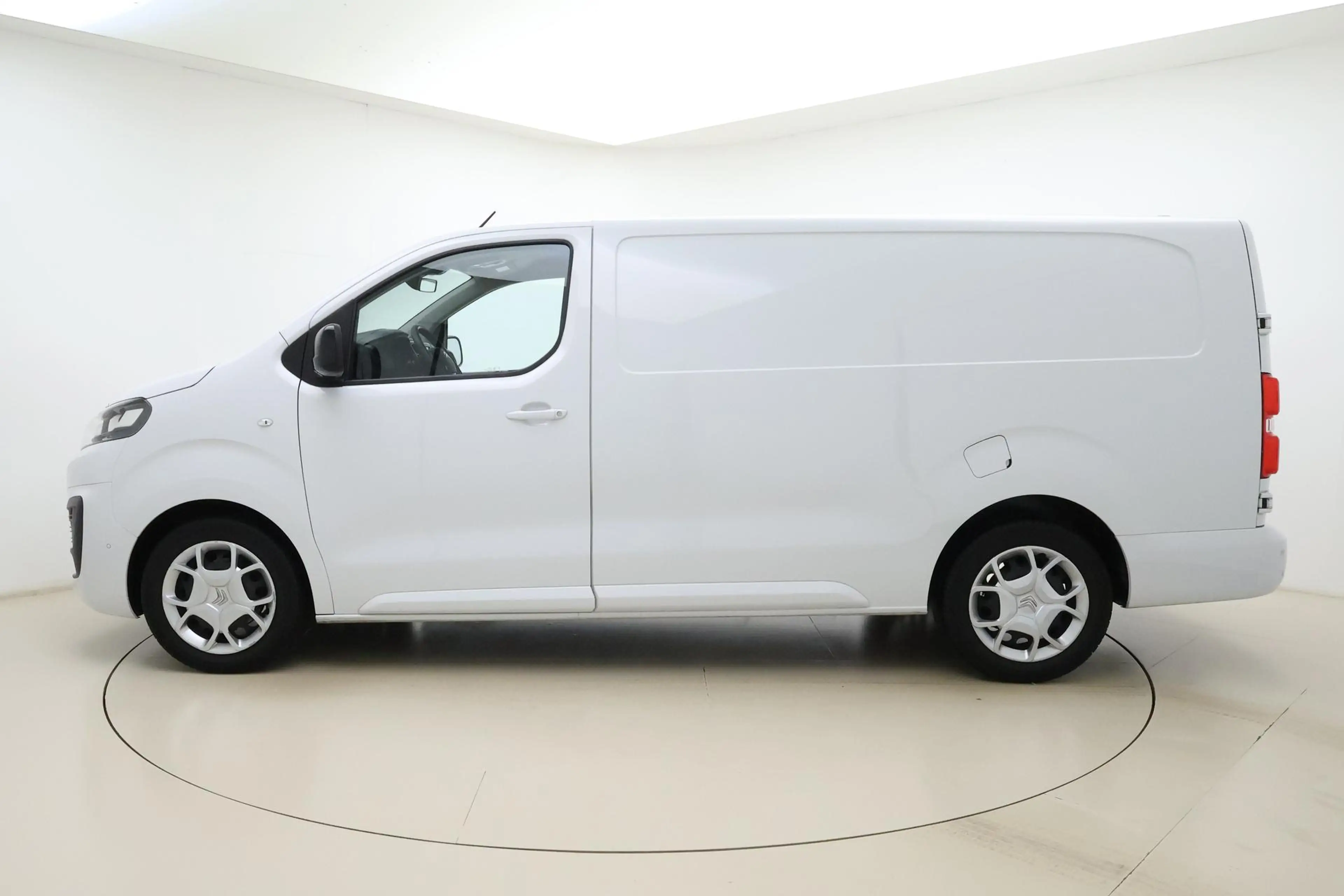 Citroen Jumpy 2.0 BlueHDI 145 L3 | Automaat | Navigatie | Airco — photo 5