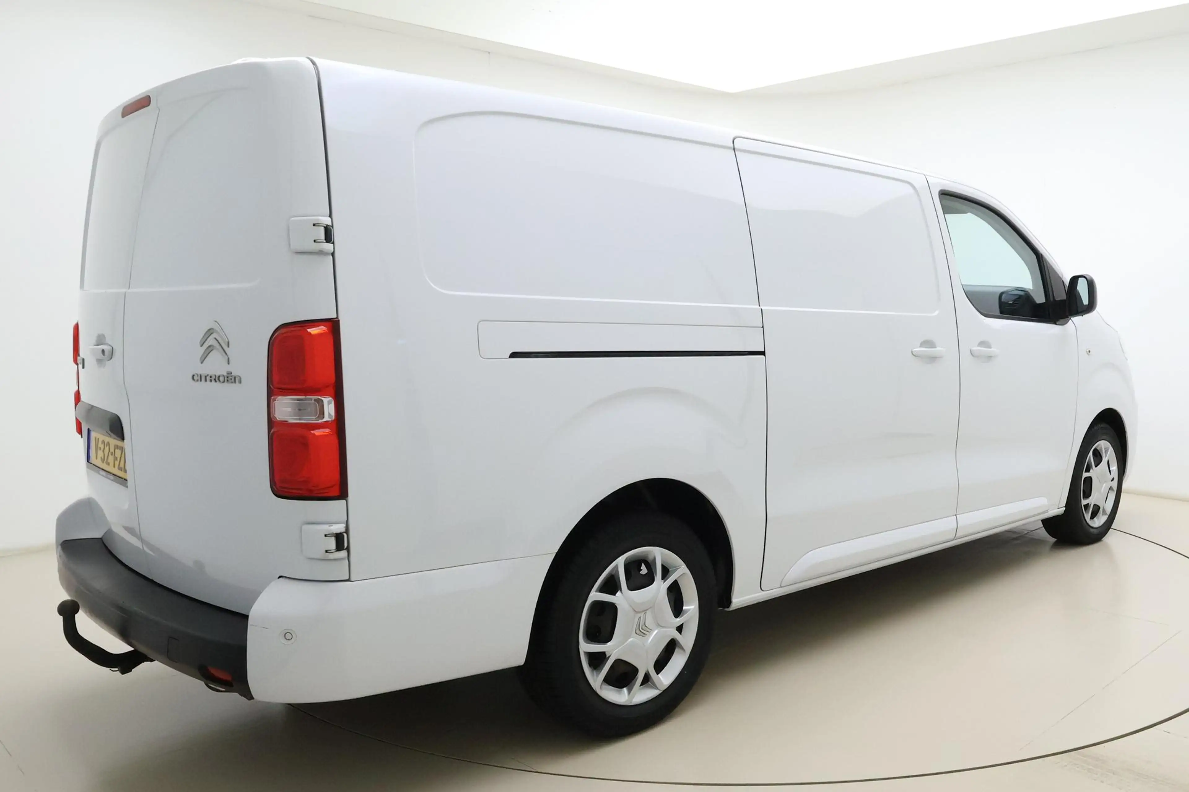 Citroen Jumpy 2.0 BlueHDI 145 L3 | Automaat | Navigatie | Airco — photo 2