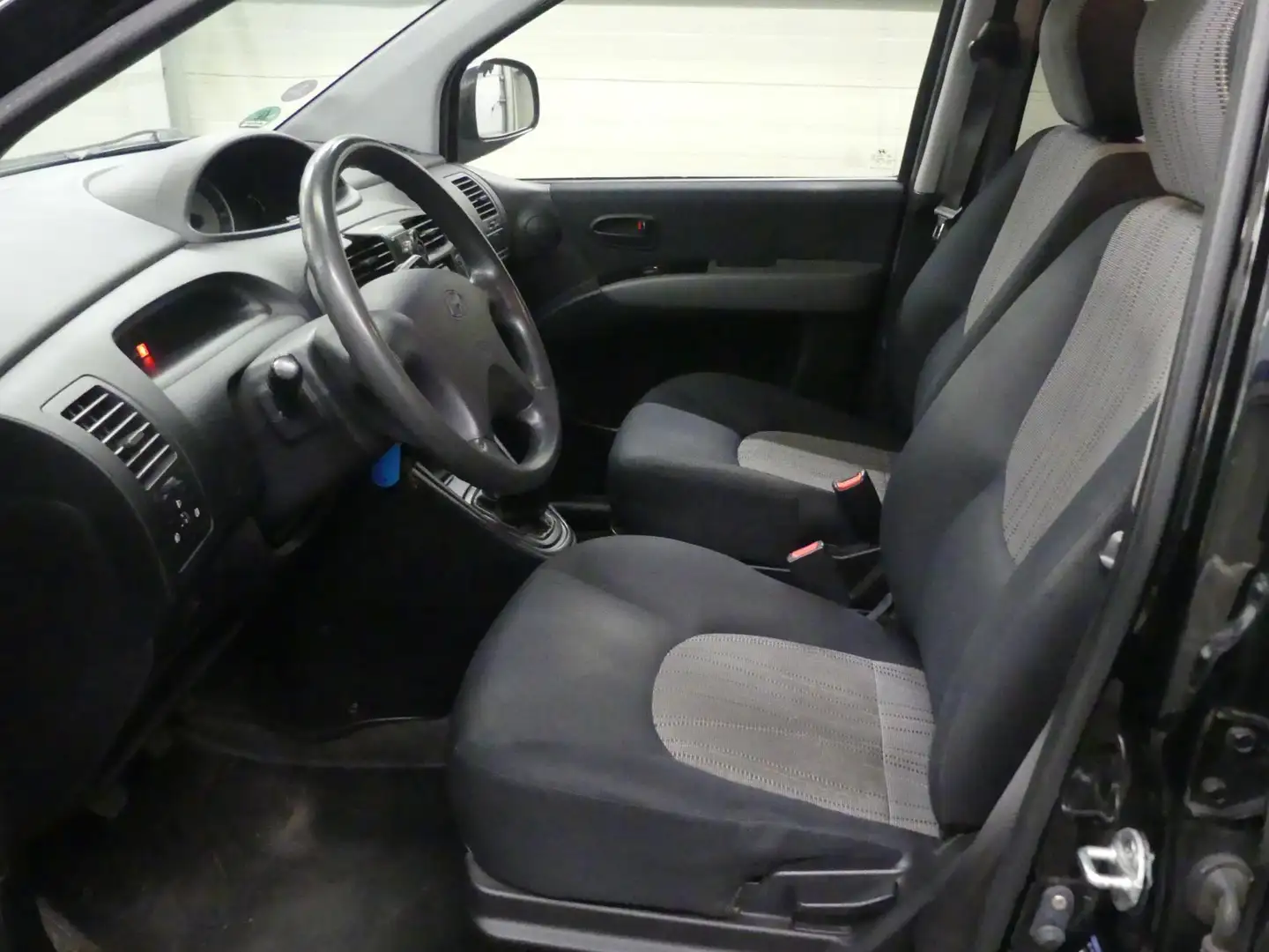 Hyundai Matrix 1.6i Dynamic - Airco - Mooie auto! - Trekhaak Negro - 2