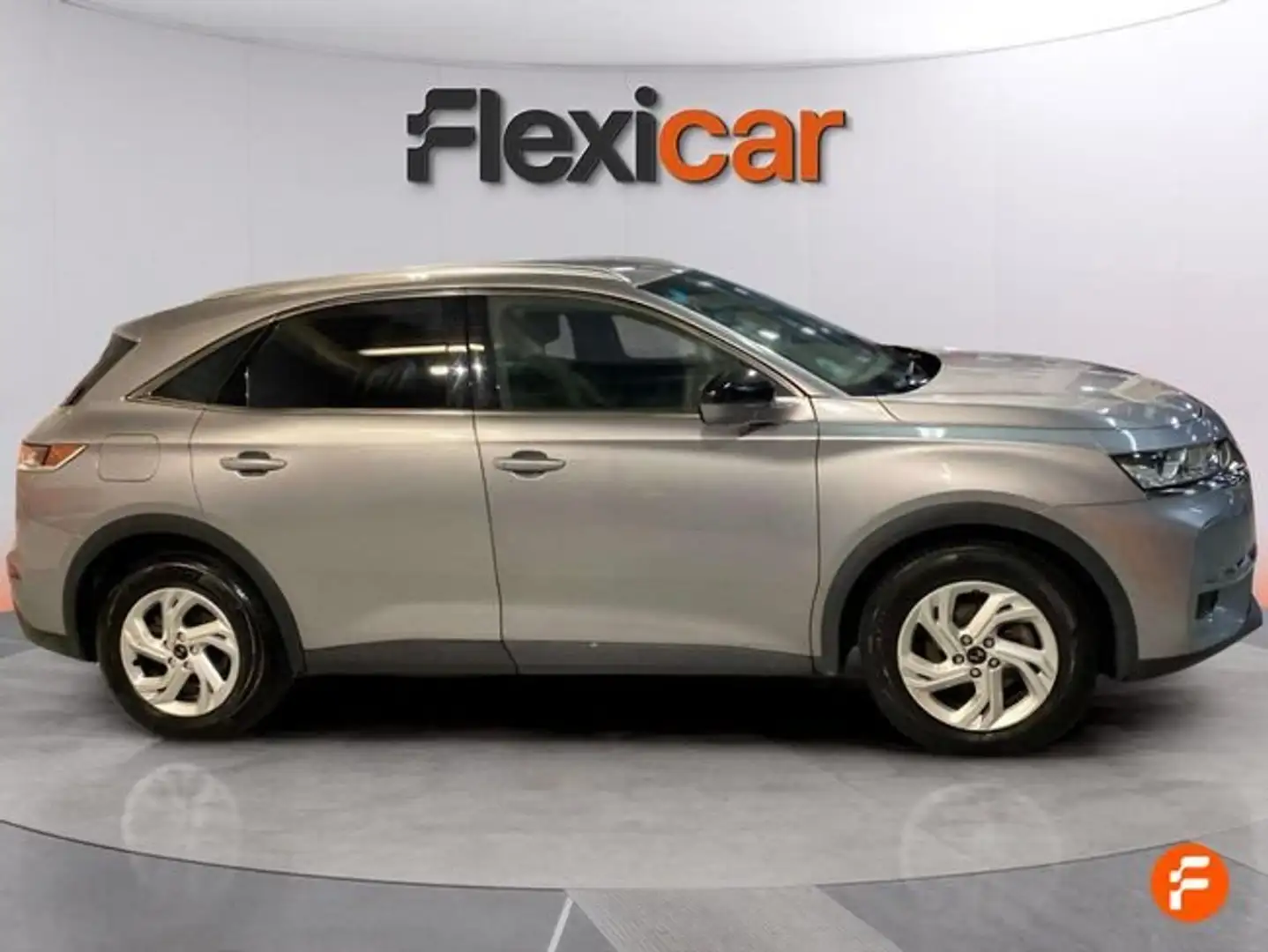 DS Automobiles DS 7 Crossback 2.0BlueHDi Be Chic Aut. Gris - 2