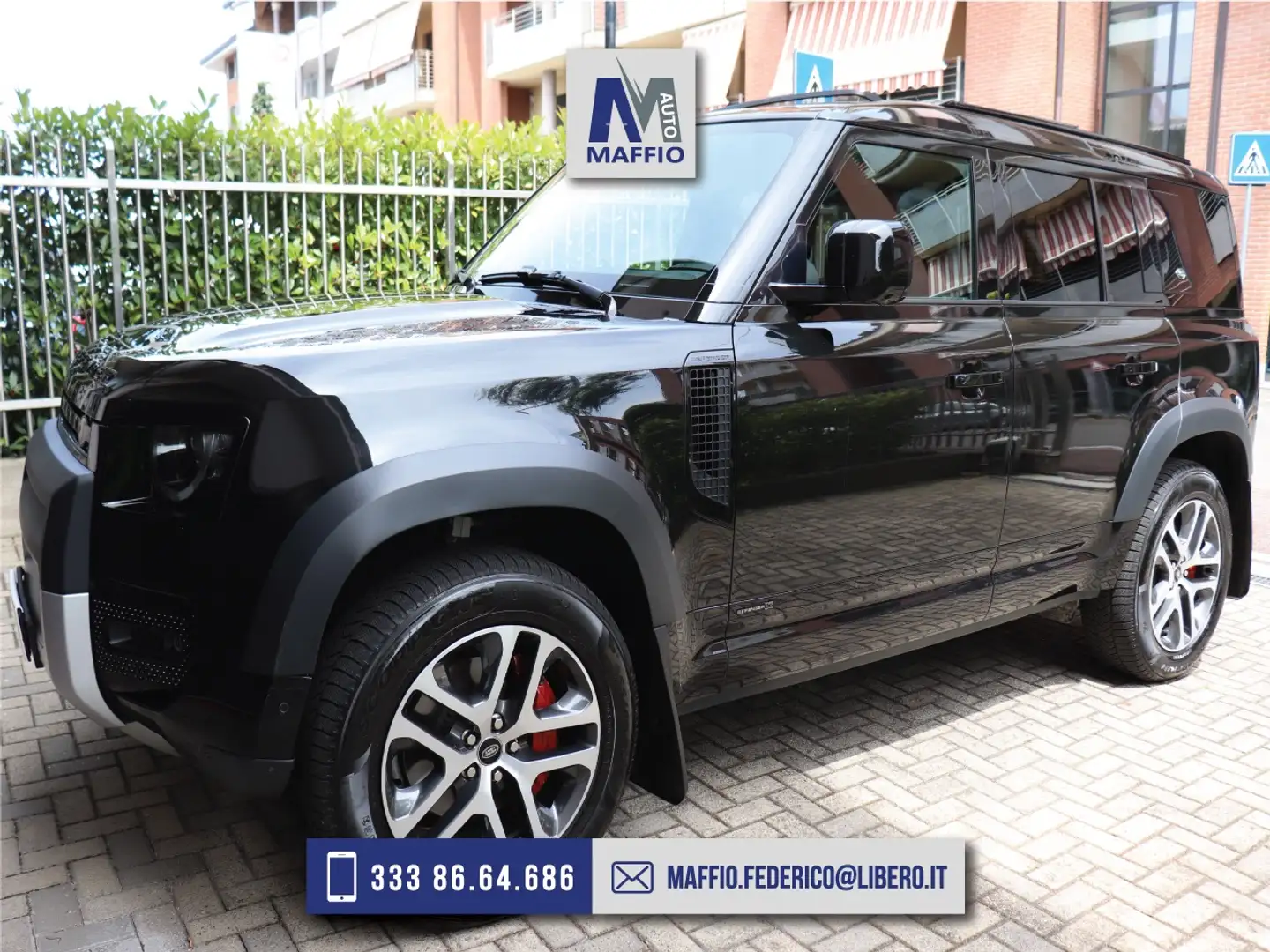 Land Rover Defender 110 3.0D I6 MHEV X-DYNAMIC HSE AWD 300CV AUTO FULL Zwart - 1