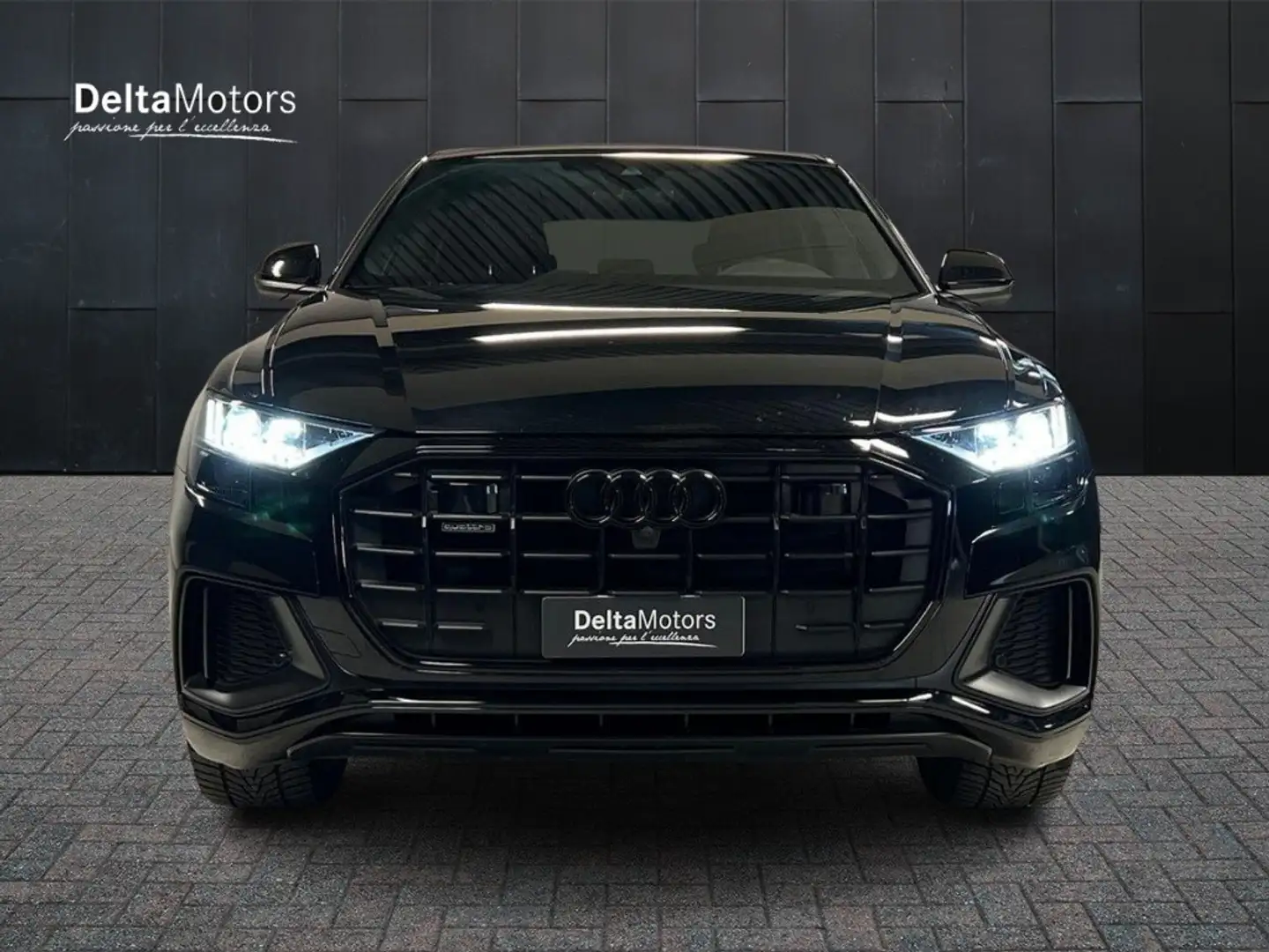 Audi Q8 I 2018 - Q8 50 3.0 tdi mhev Sport quattro tiptroni Zwart - 2