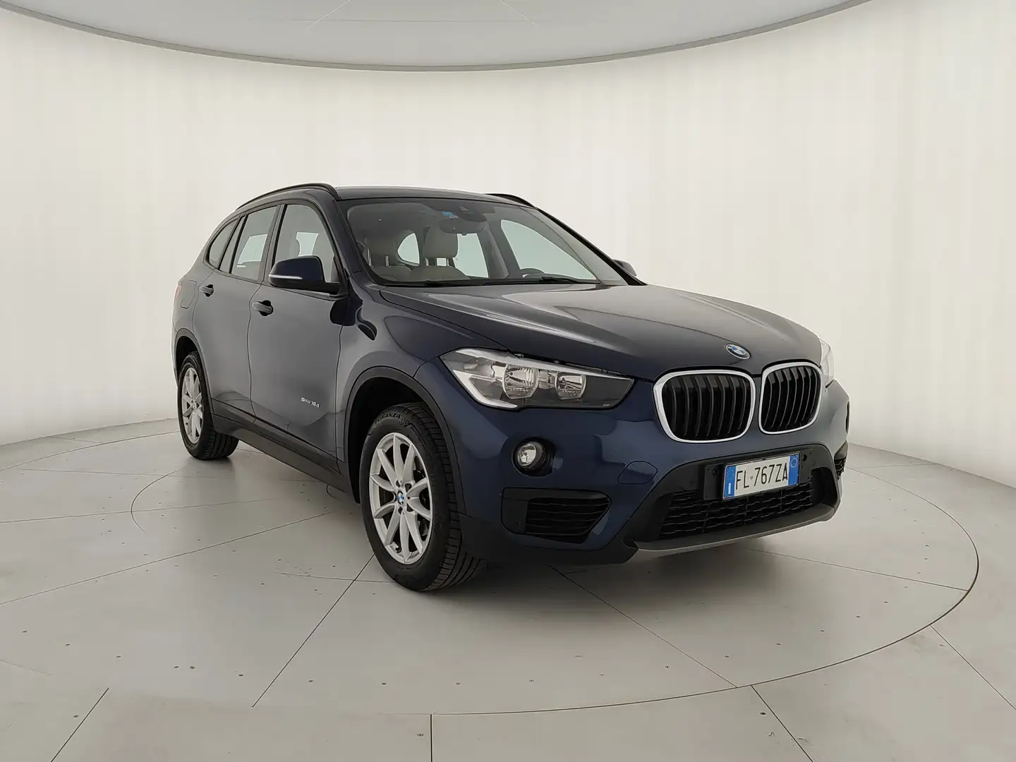BMW X1 sdrive16d Advantage Bleu - 1