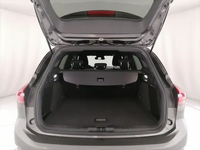 Ford Focus view 10