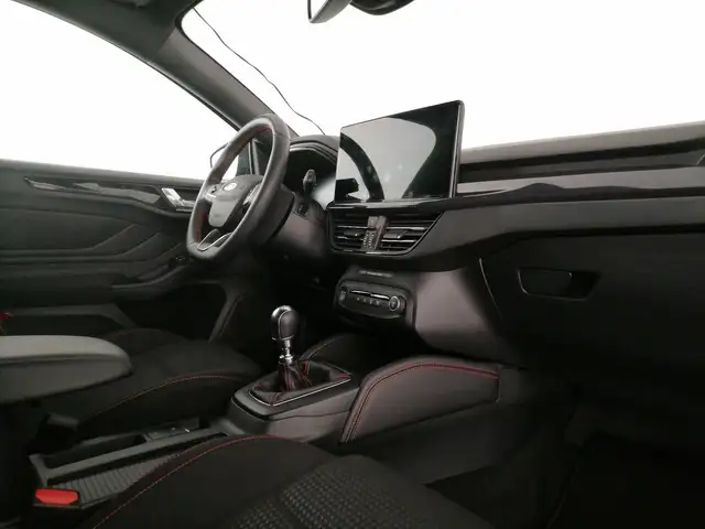 Ford Focus view 7