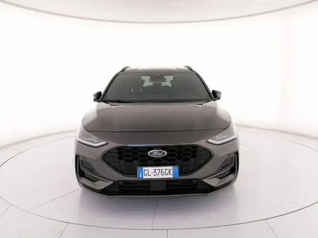 Ford Focus view 5