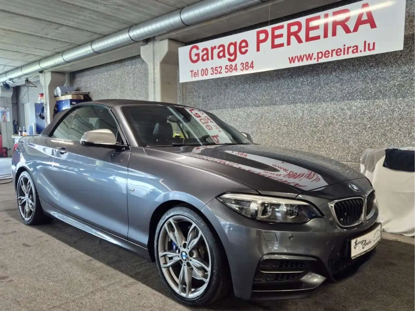BMW 240 M i CABRIO XDRIVE FACELIFT HARMAN KARDON CUIR NAVI Grijs - 2