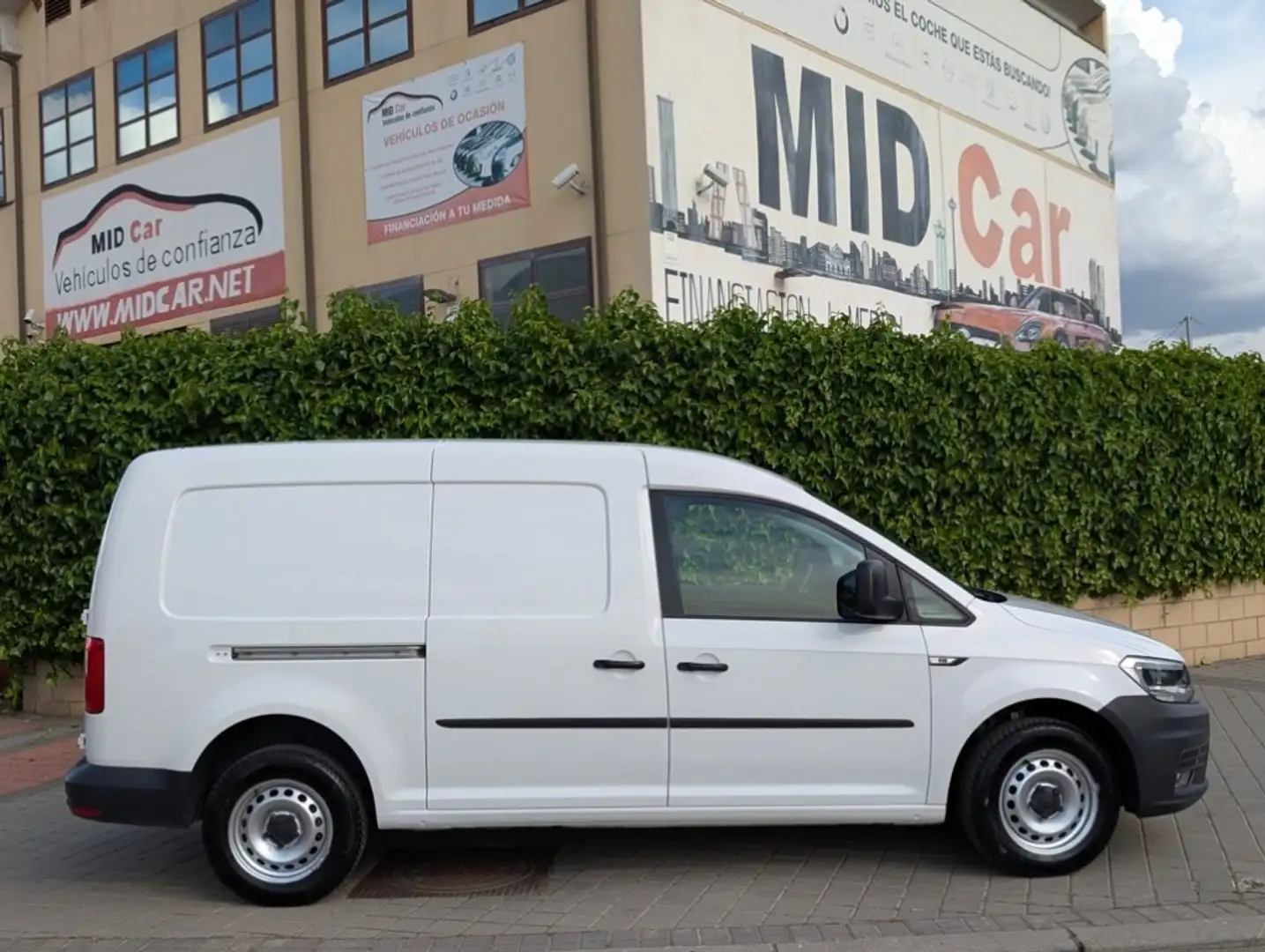 Volkswagen Caddy Furgón Maxi 2.0TDI 4M 90kW Blanco - 2