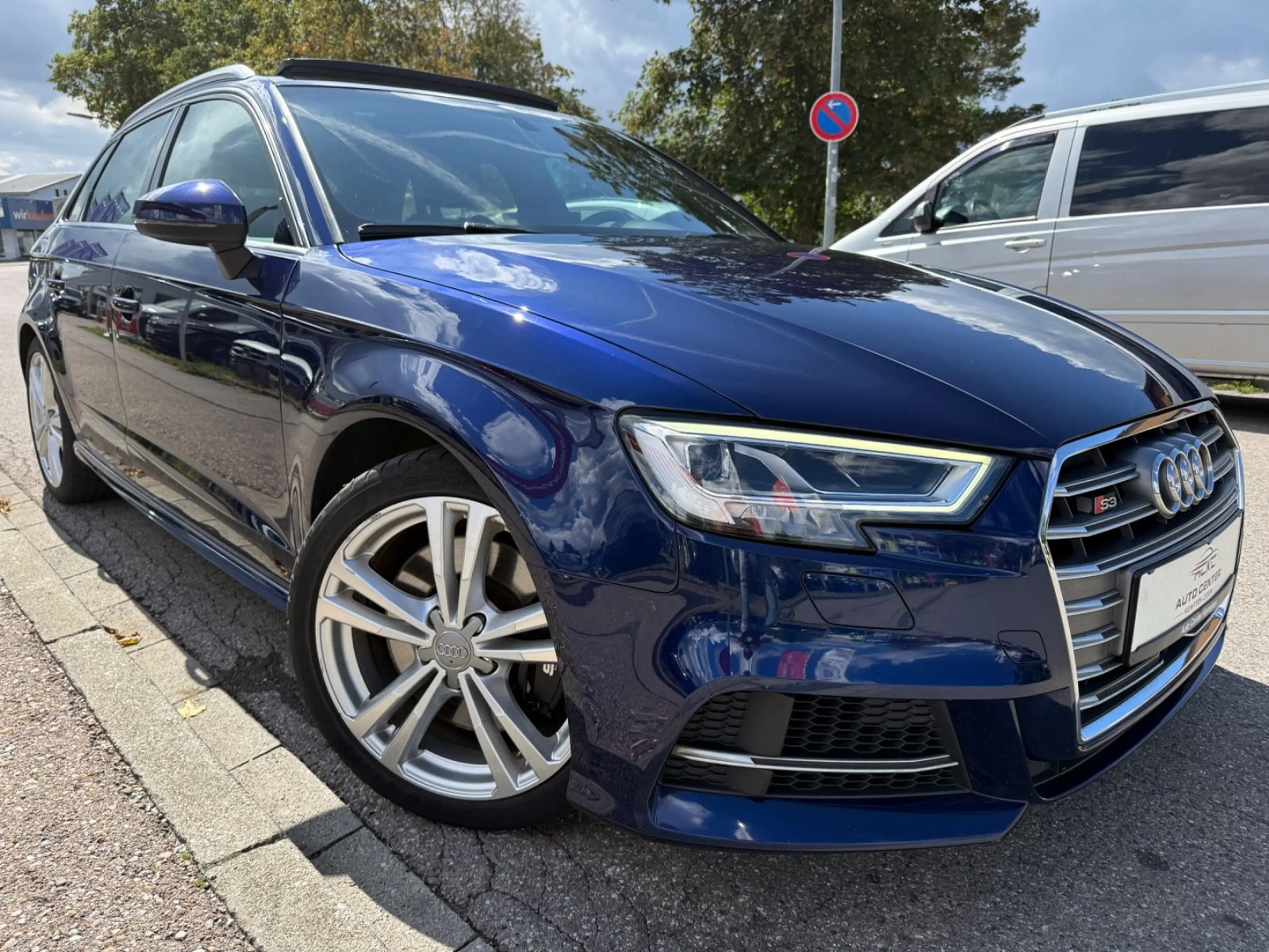 Audi S3 Sportback 2.0 TFSI quattro*Panorama*LED — photo 3