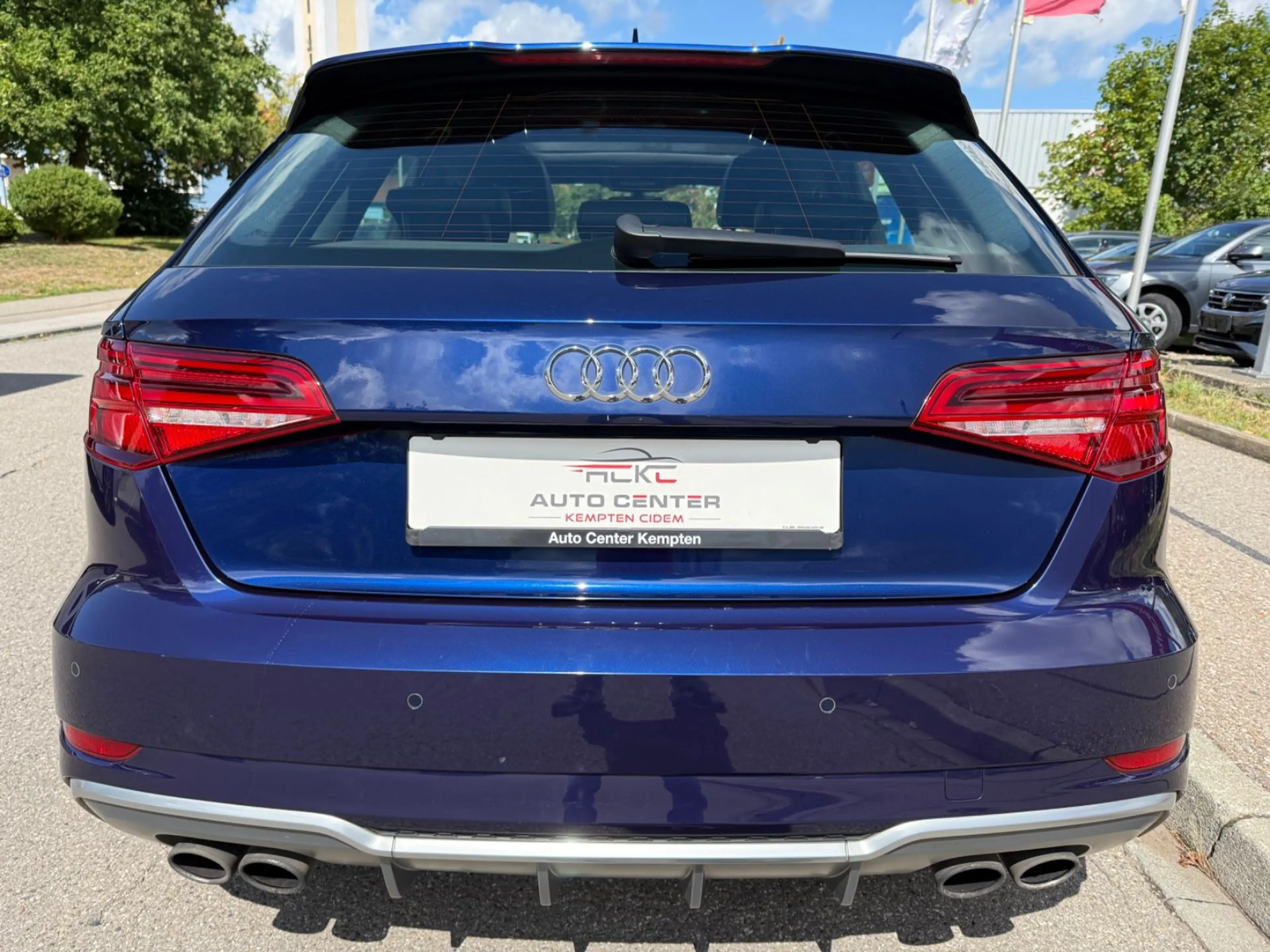 Audi S3 Sportback 2.0 TFSI quattro*Panorama*LED — photo 7
