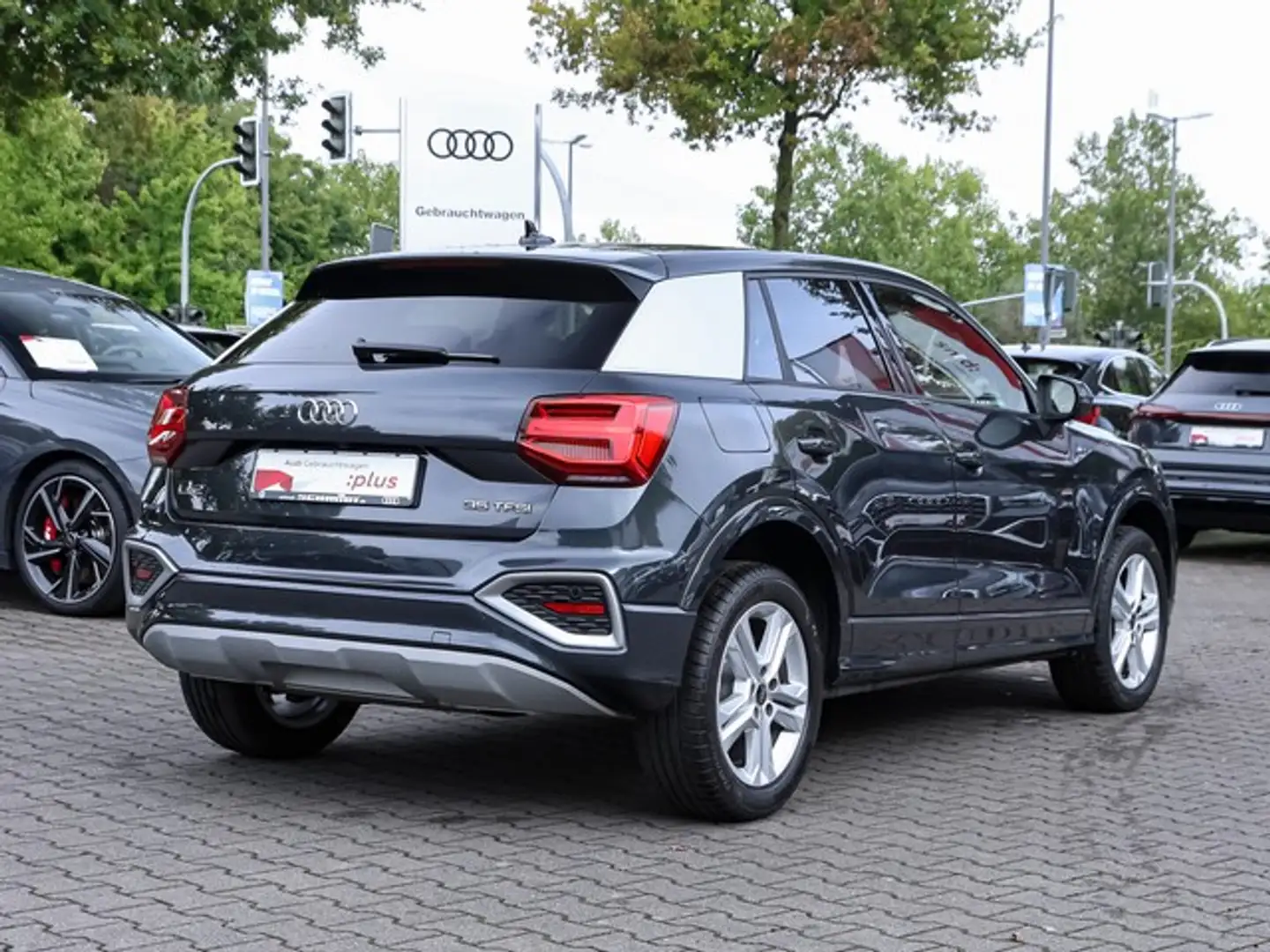 Audi Q2 35 TFSI Advanced ACC Navi+ LED Klima Sportsitze Grau - 2