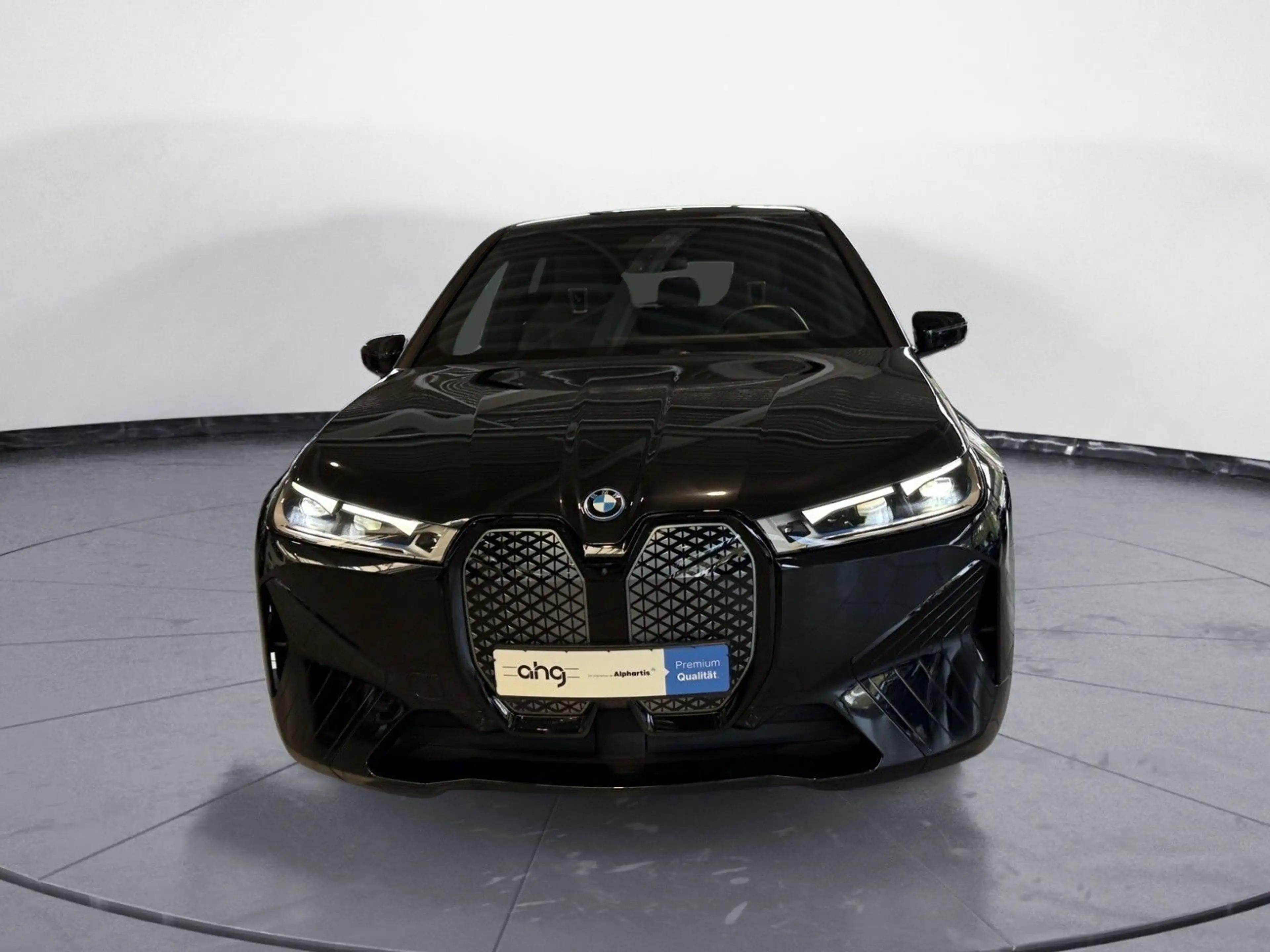 BMW iX xDrive40 Edition Sport Pano AHK Soft-Close 22 — photo 8