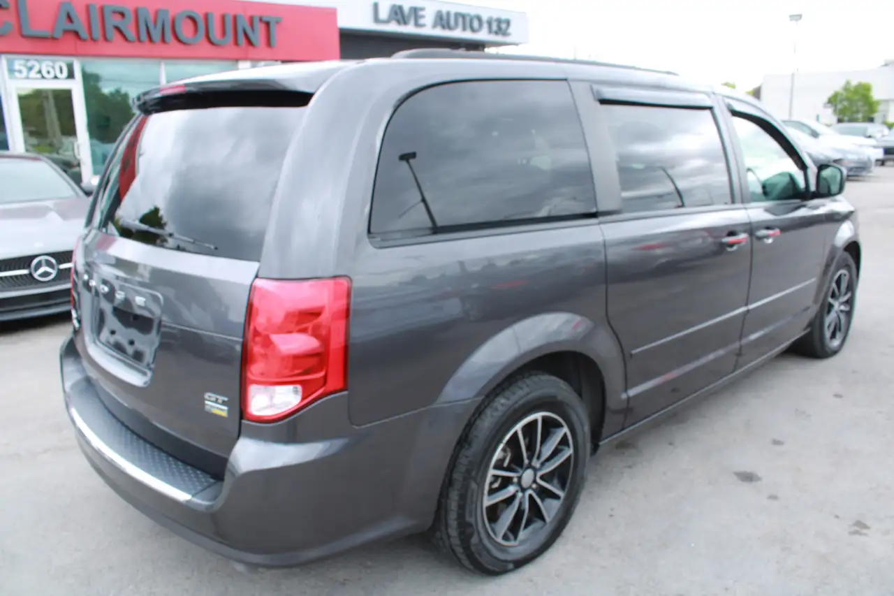 Dodge Grand Caravan photo Dodge Grand Caravan