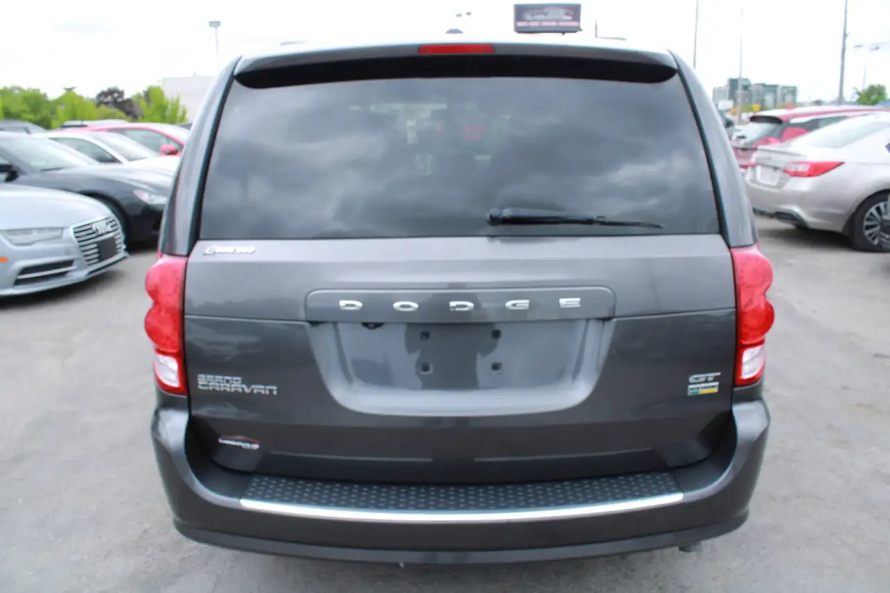 Dodge Grand Caravan photo Dodge Grand Caravan