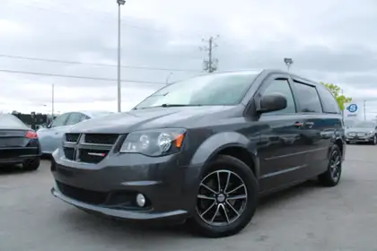Gray 2017 Dodge Grand Caravan GT FWD Minivan Front-Wheel Drive 6-Speed Automatic