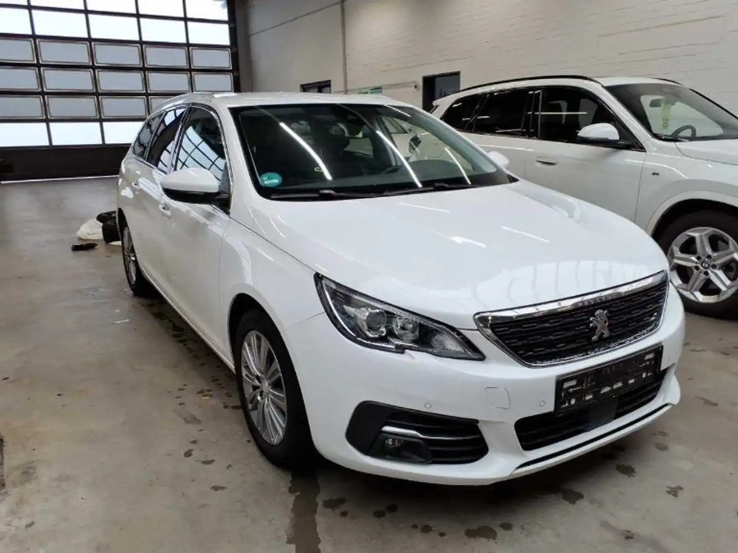 Peugeot 308 SW Allure Pack Navi PDC 1. Hand Kamera 1.Hd Weiß - 2