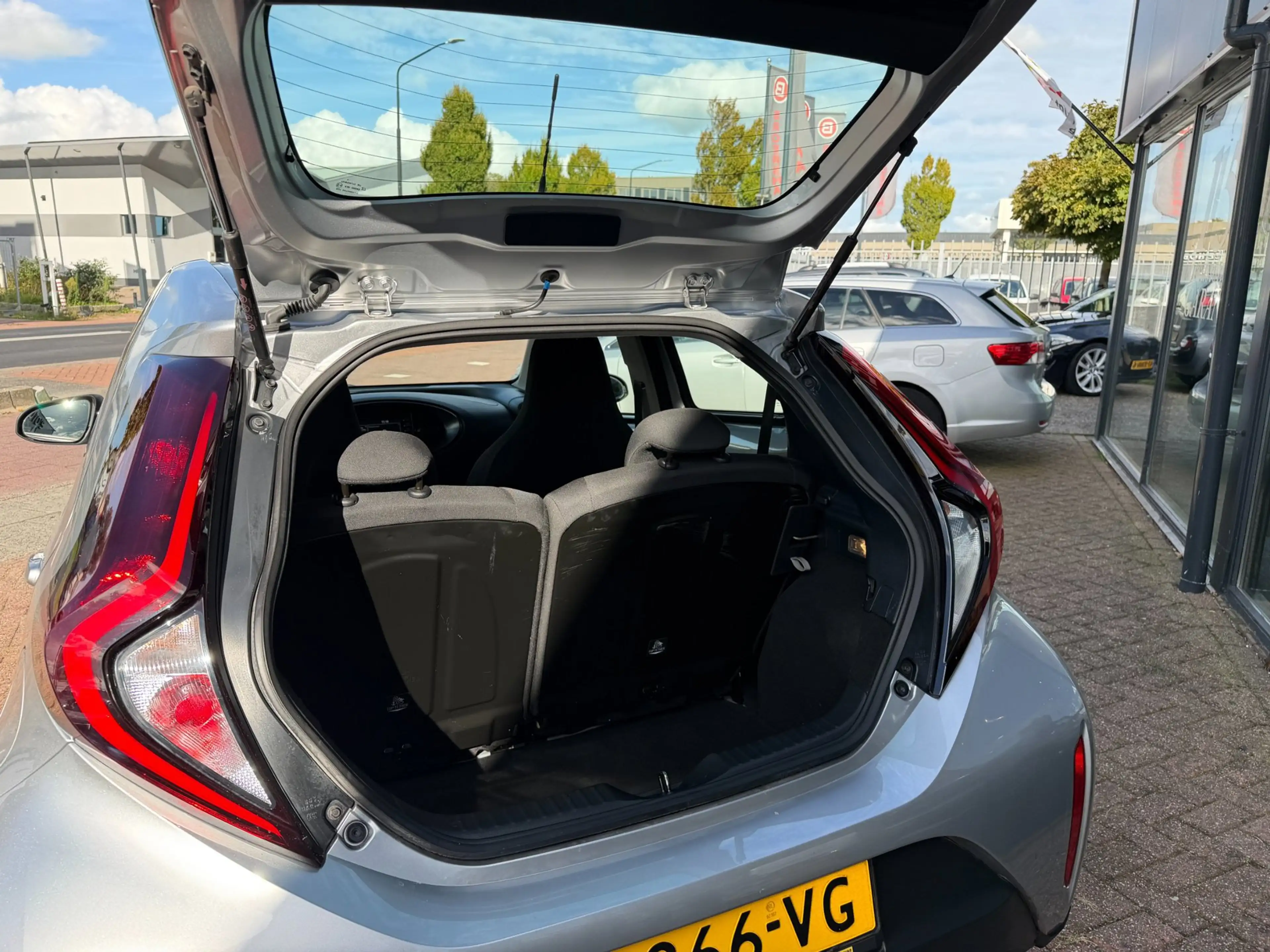 Toyota Aygo X 1.0 VVT-i S-CVT Play AUT|CARPLAY|ACC||CAMERA — photo 9