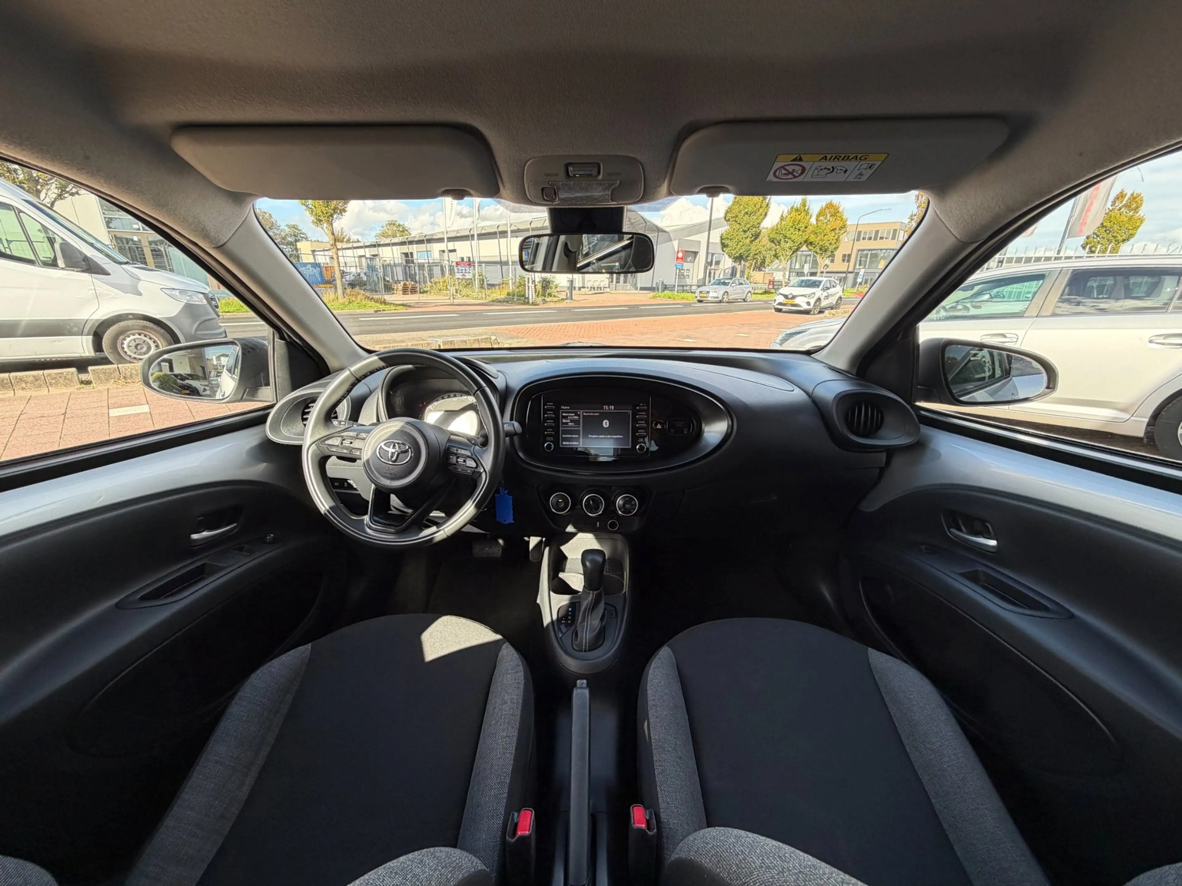 Toyota Aygo X 1.0 VVT-i S-CVT Play AUT|CARPLAY|ACC||CAMERA — photo 2
