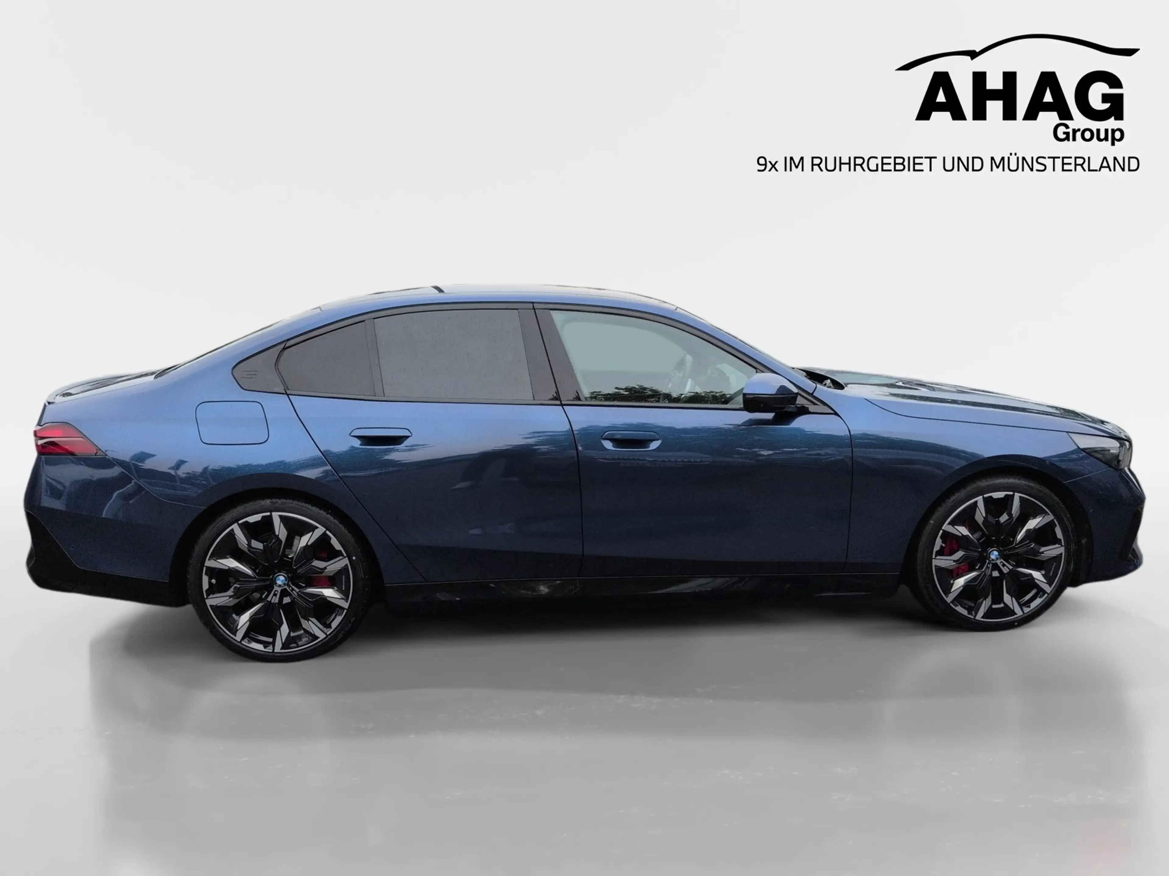 BMW i5 eDrive40 Limousine — photo 3