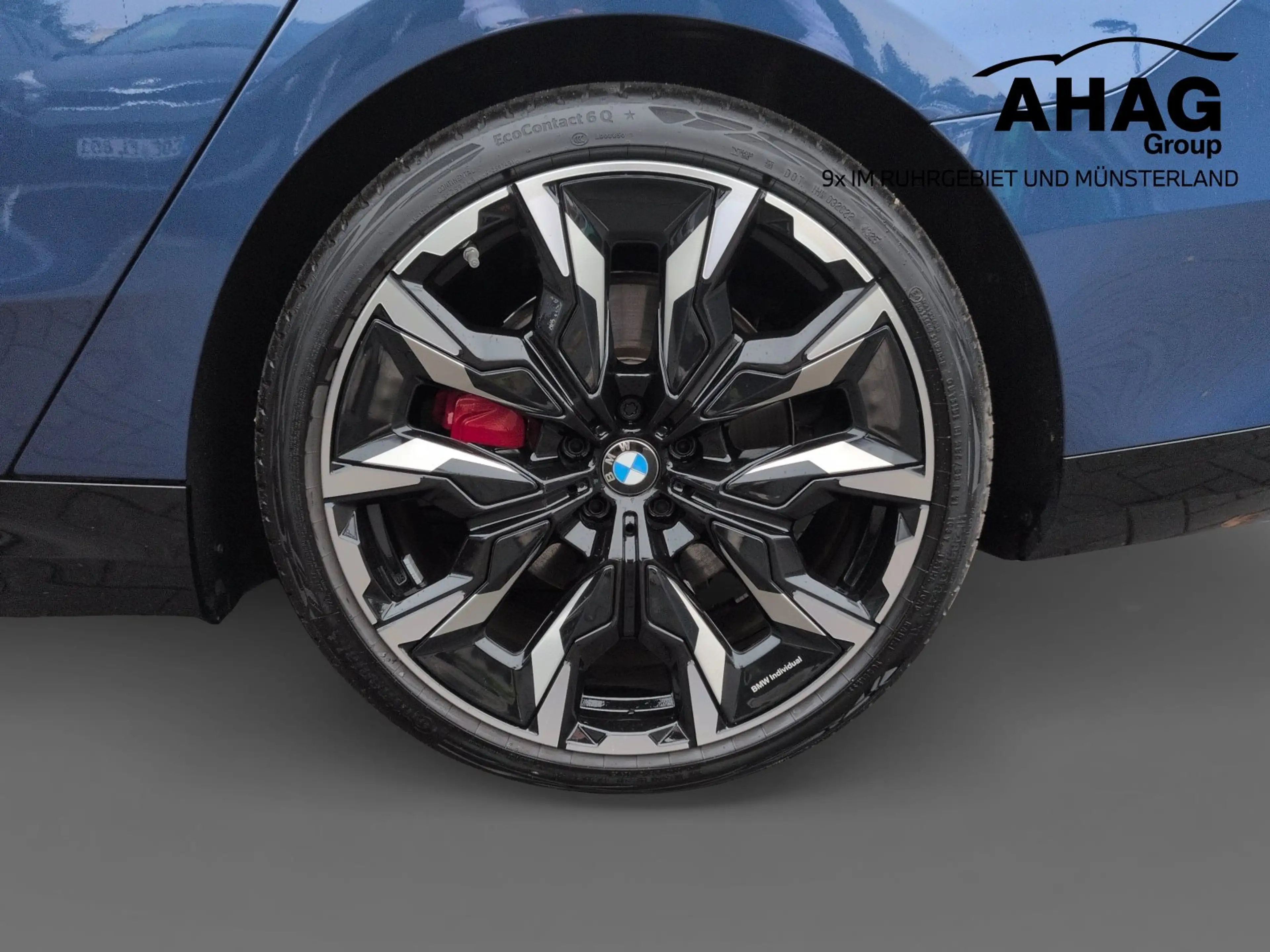 BMW i5 eDrive40 Limousine — photo 12