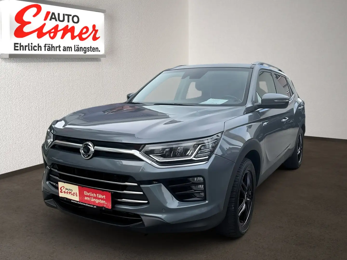 SsangYong Korando AT Rückfahrkamera, AHK, Sitzheizung, AWD Grau - 2